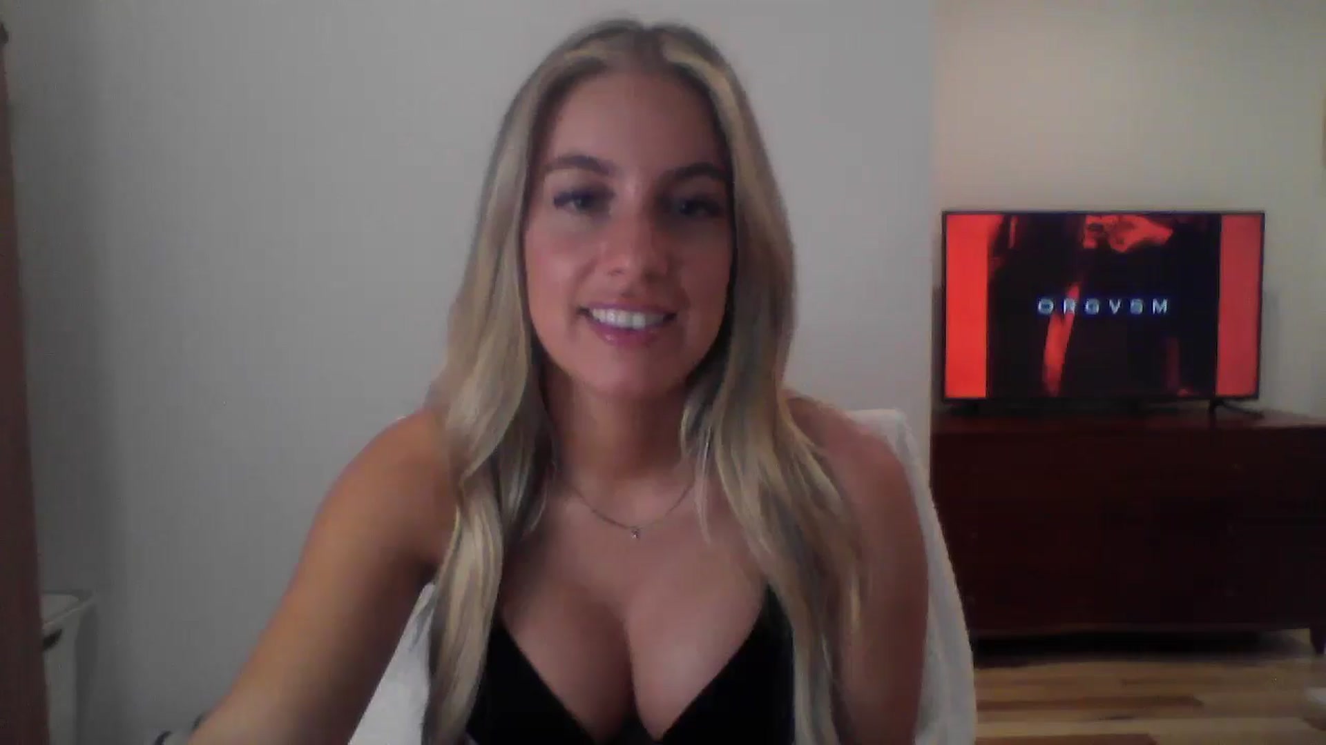 Gallery image thumbnail from MissDelphine's myfreecams stream on, 06/18/2025, 16:46 image 16 of 20