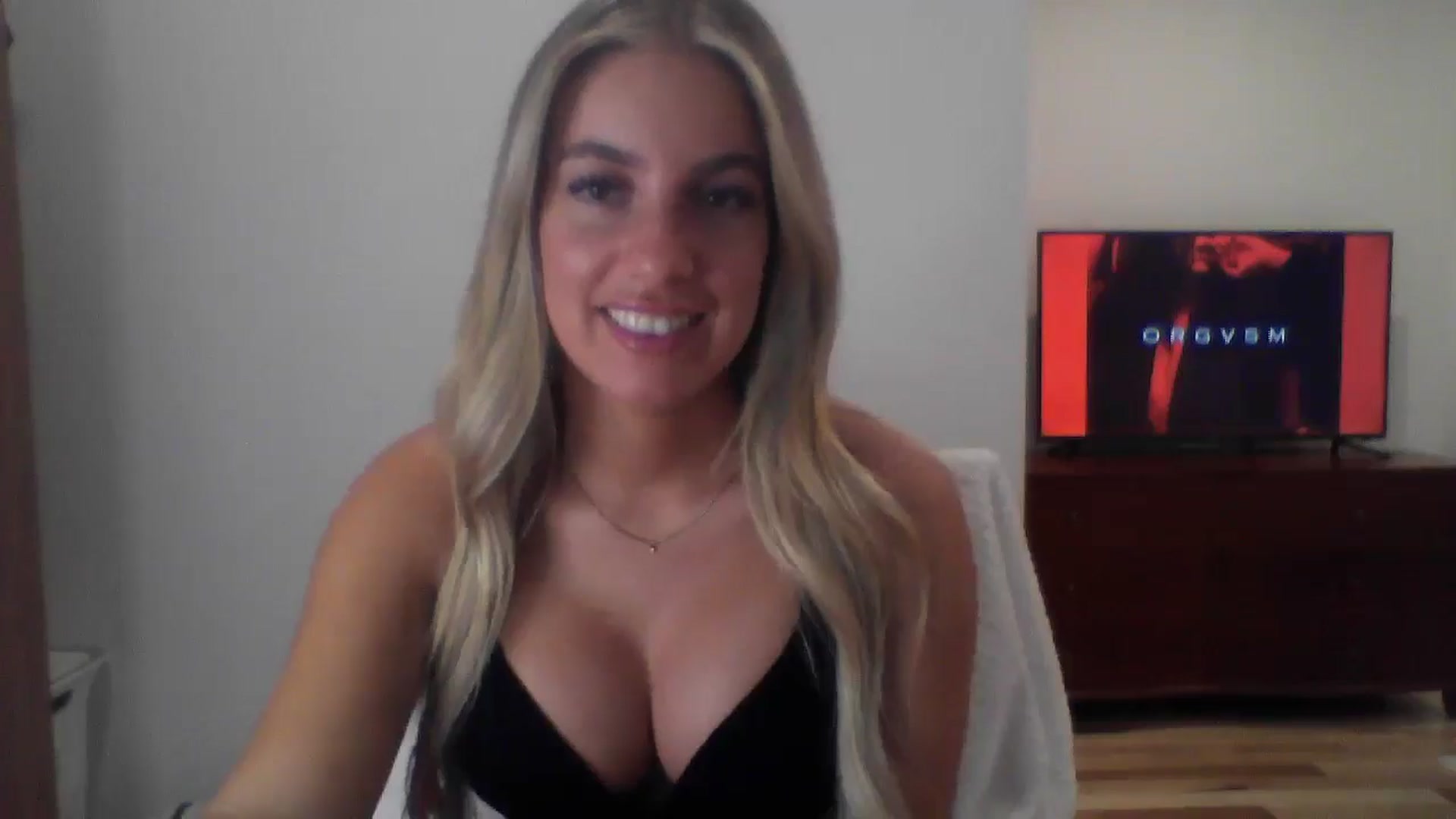 Gallery image thumbnail from MissDelphine's myfreecams stream on, 06/18/2025, 16:46 image 18 of 20