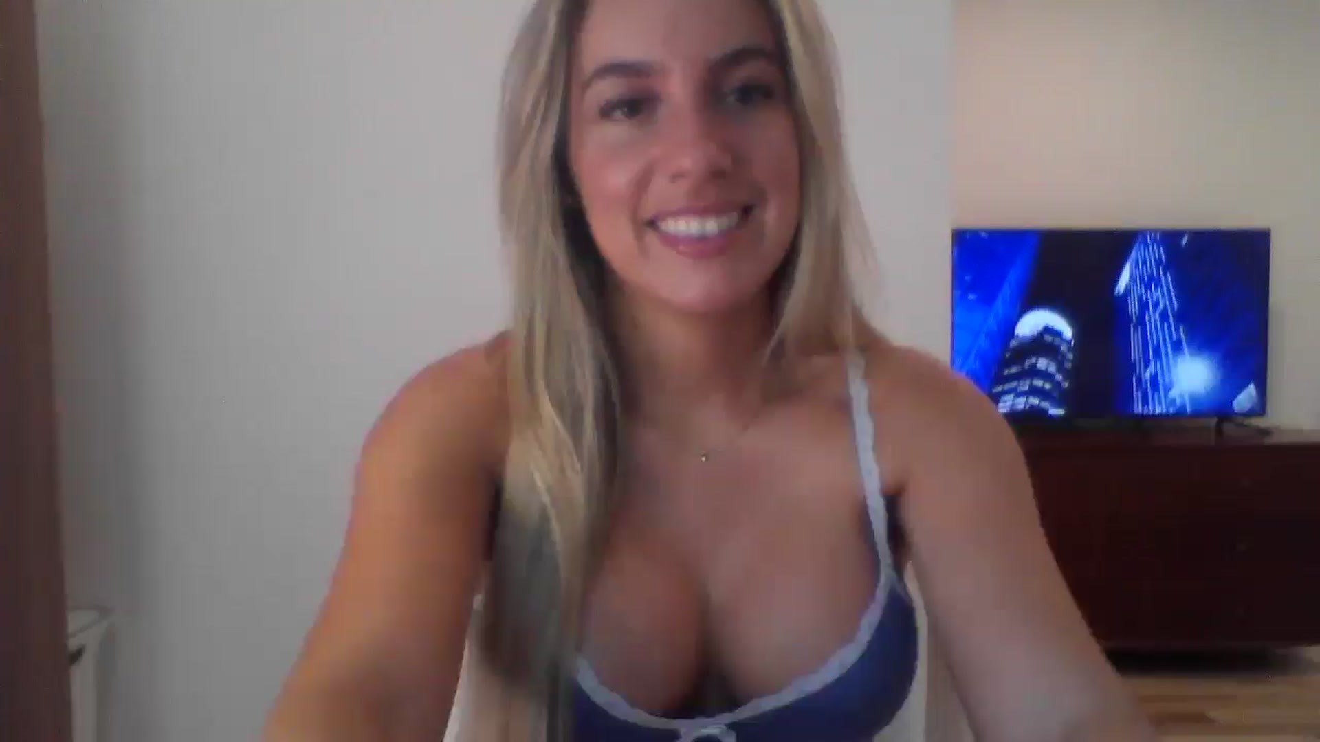 Gallery image thumbnail from MissDelphine's myfreecams stream on, 06/25/2025, 16:27 image 18 of 20