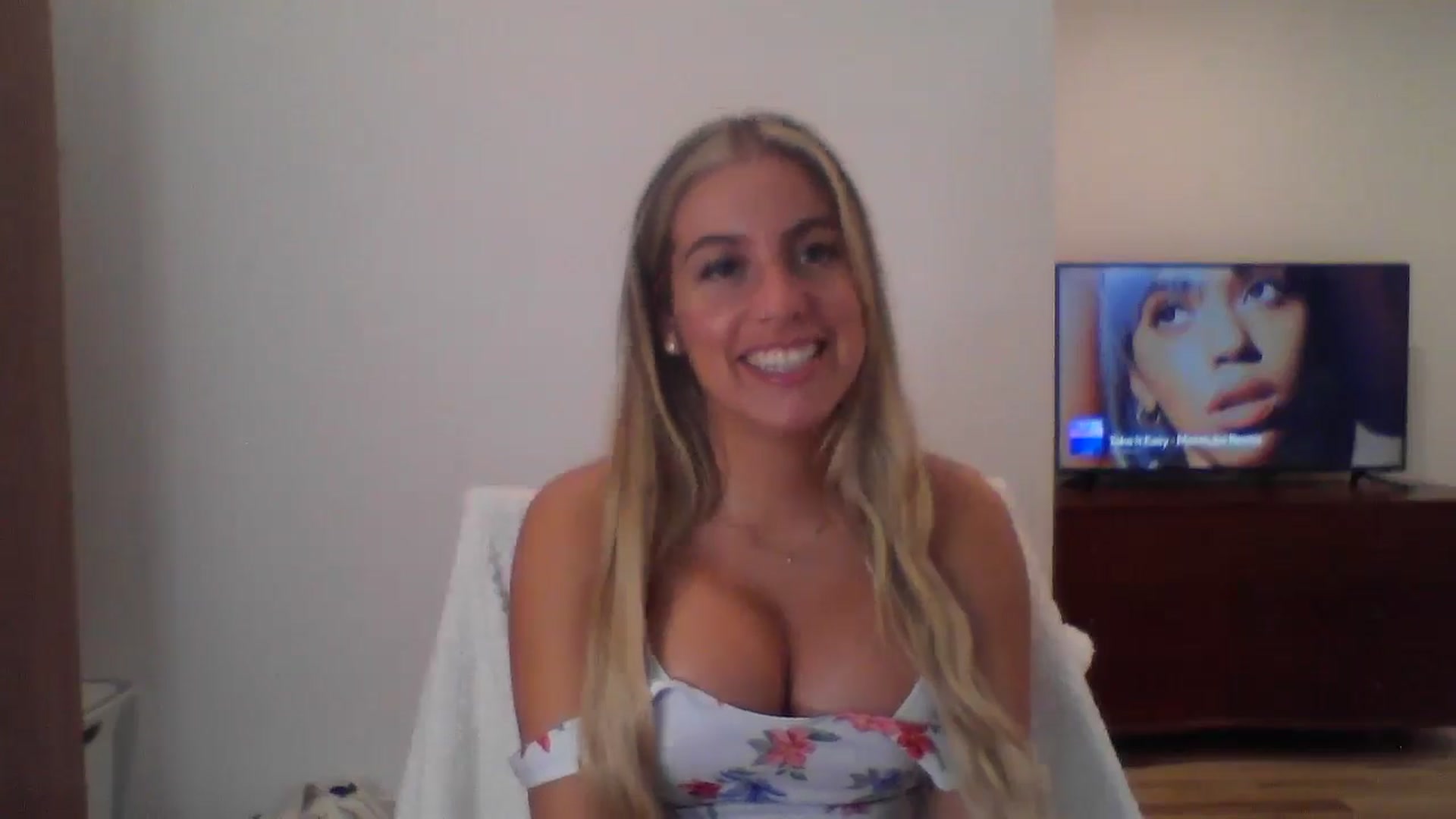 Gallery image thumbnail from MissDelphine's myfreecams stream on, 06/26/2025, 17:47 image 10 of 20