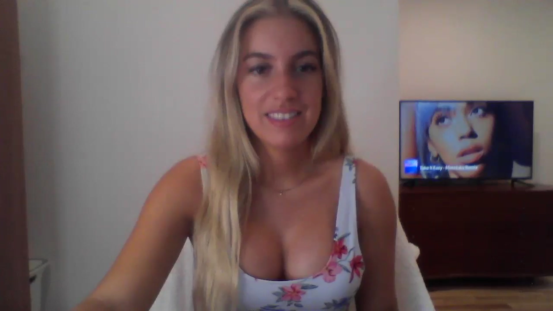 Gallery image thumbnail from MissDelphine's myfreecams stream on, 06/26/2025, 17:47 image 5 of 20