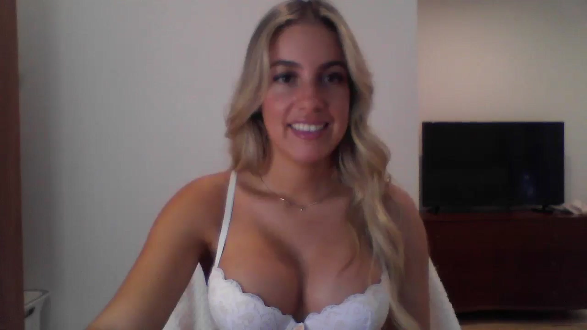 Gallery image thumbnail from MissDelphine's myfreecams stream on, 07/09/2025, 16:24 image 20 of 20