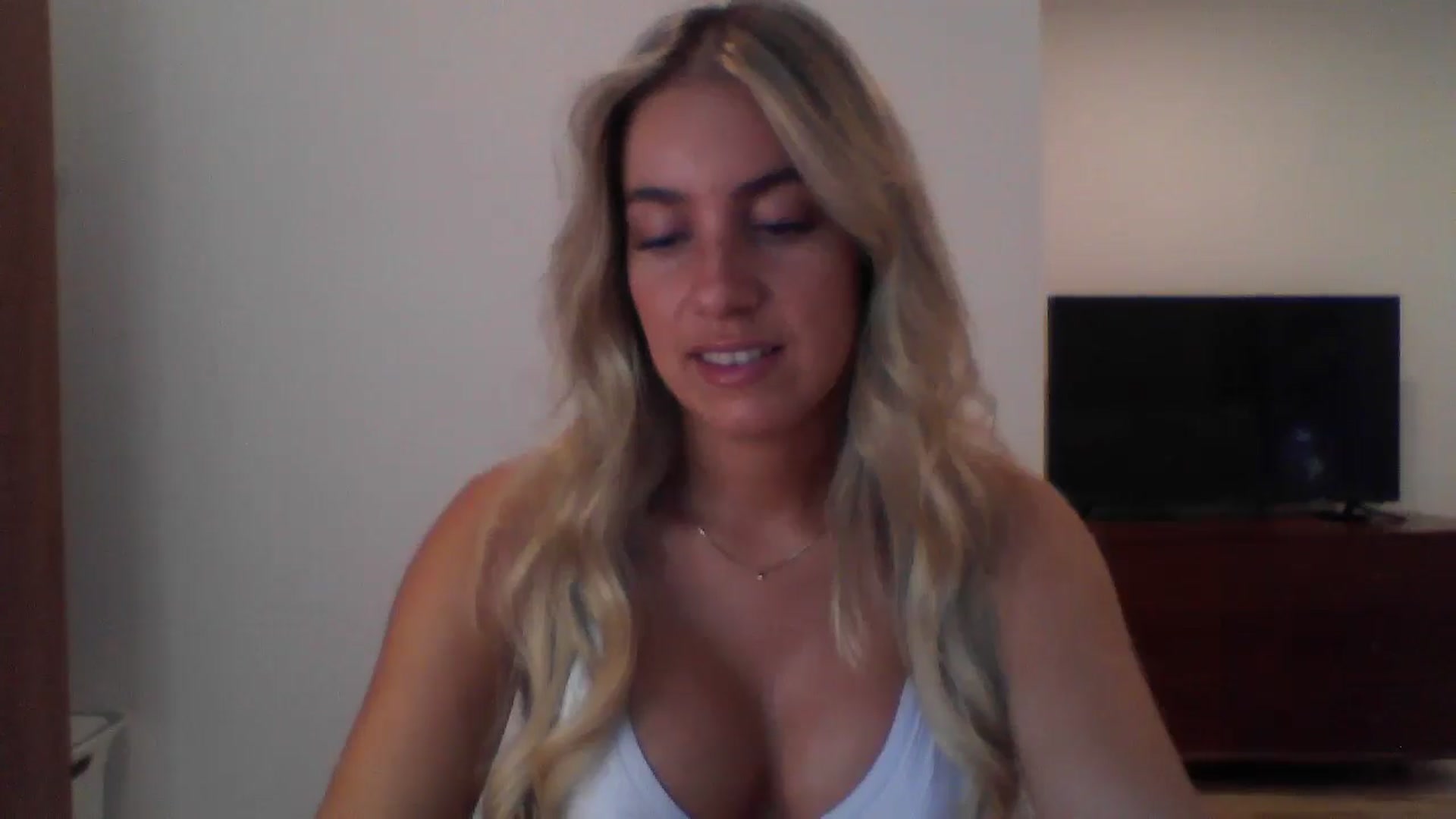 Gallery image thumbnail from MissDelphine's myfreecams stream on, 07/16/2025, 17:34 image 2 of 20