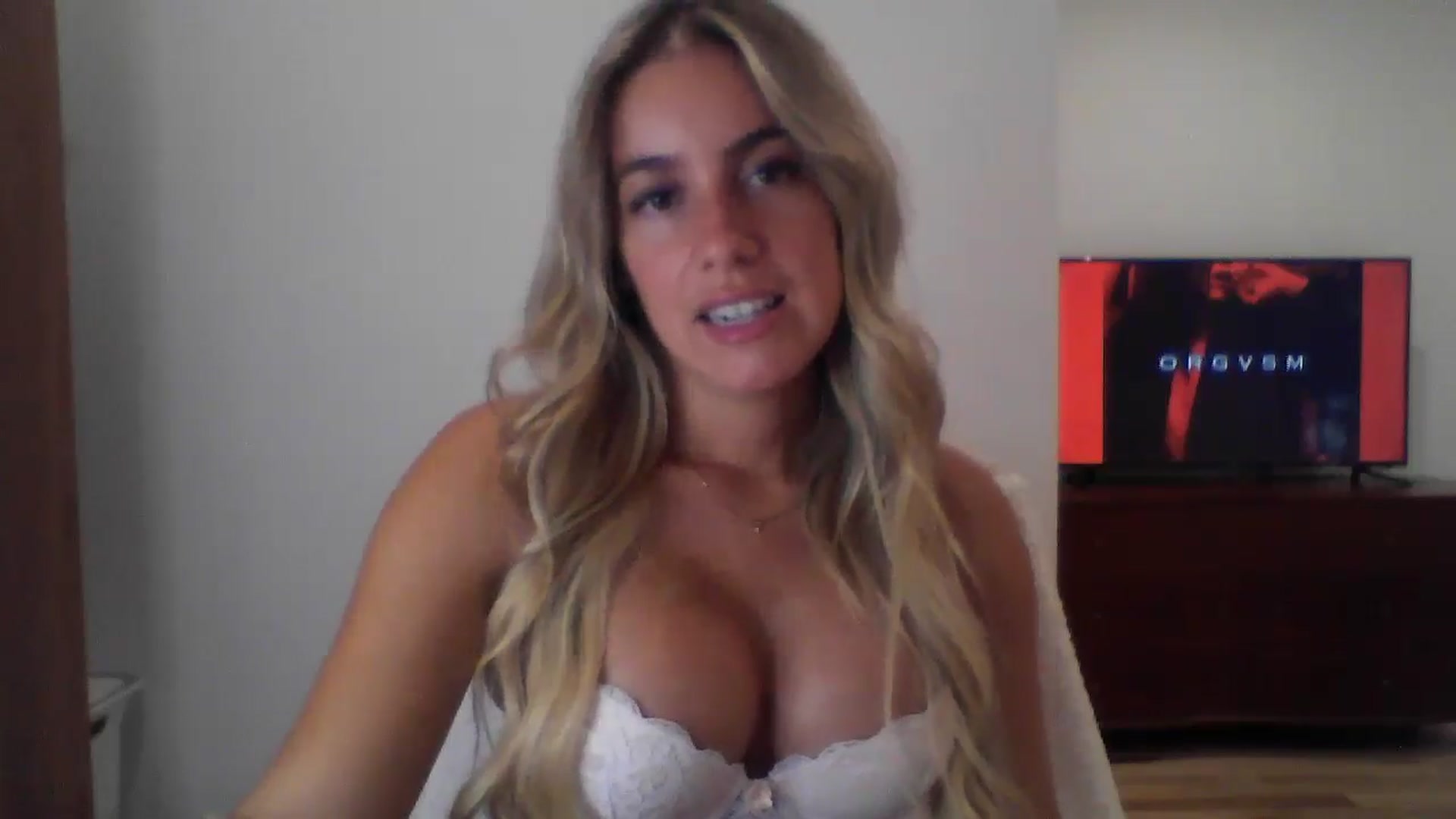 Gallery image thumbnail from MissDelphine's myfreecams stream on, 08/11/2025, 17:01 image 3 of 20
