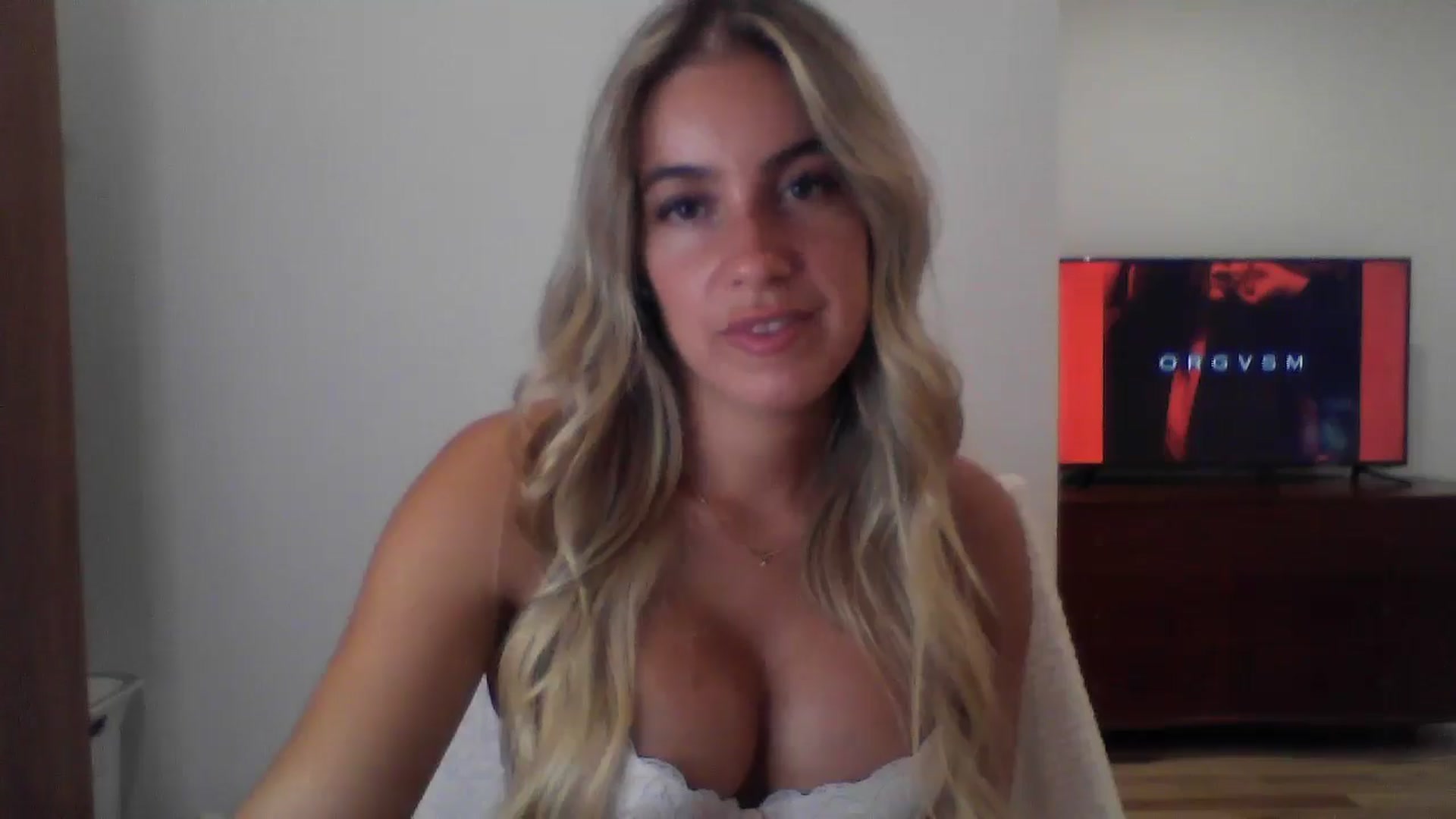 Gallery image thumbnail from MissDelphine's myfreecams stream on, 08/11/2025, 17:01 image 5 of 20