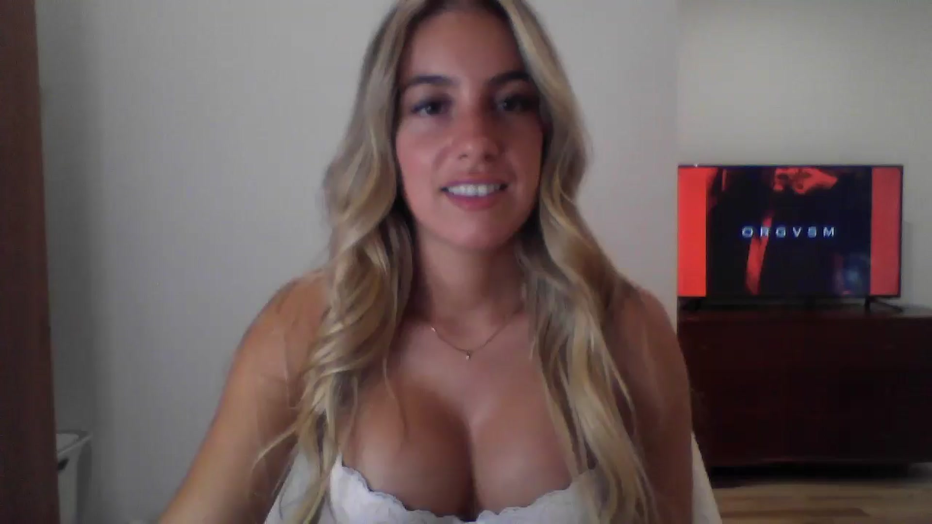 Gallery image thumbnail from MissDelphine's myfreecams stream on, 08/11/2025, 17:01 image 20 of 20