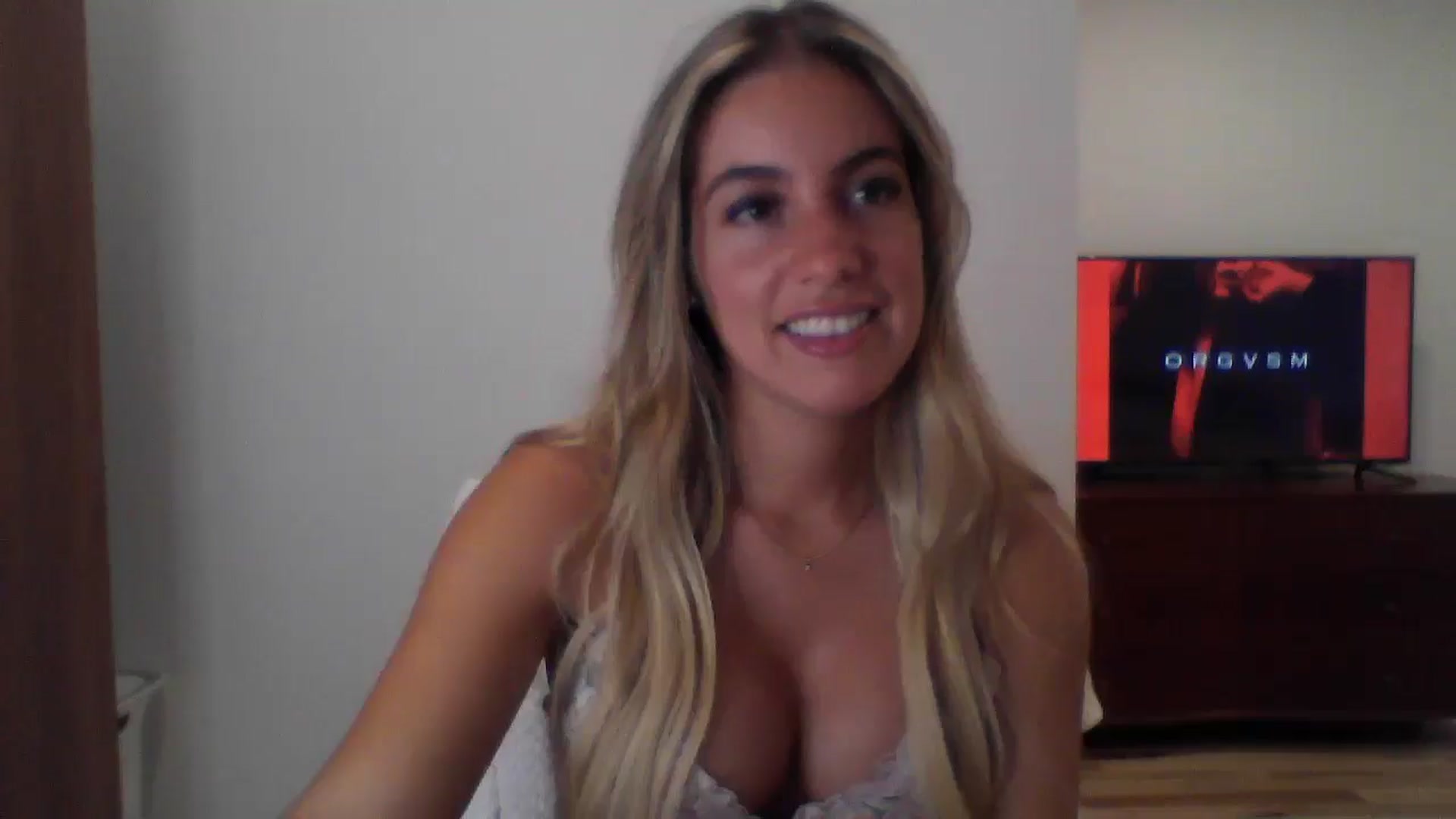 Gallery image thumbnail from MissDelphine's myfreecams stream on, 08/13/2025, 16:29 image 16 of 20