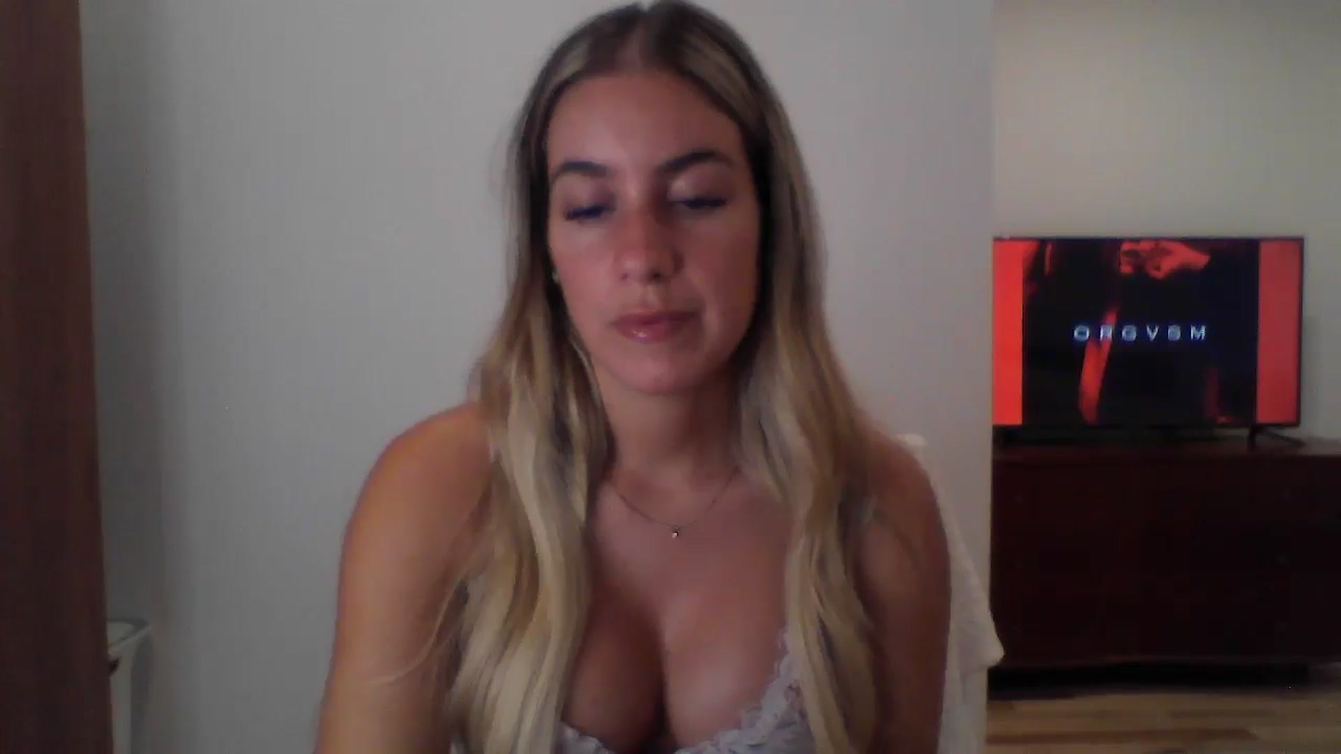 Gallery image thumbnail from MissDelphine's myfreecams stream on, 08/13/2025, 16:29 image 4 of 20