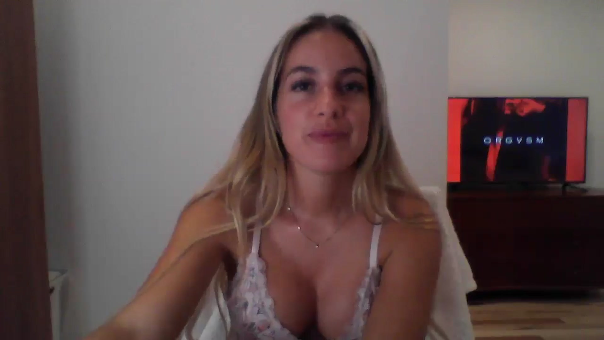 Gallery image thumbnail from MissDelphine's myfreecams stream on, 08/13/2025, 17:31 image 20 of 20