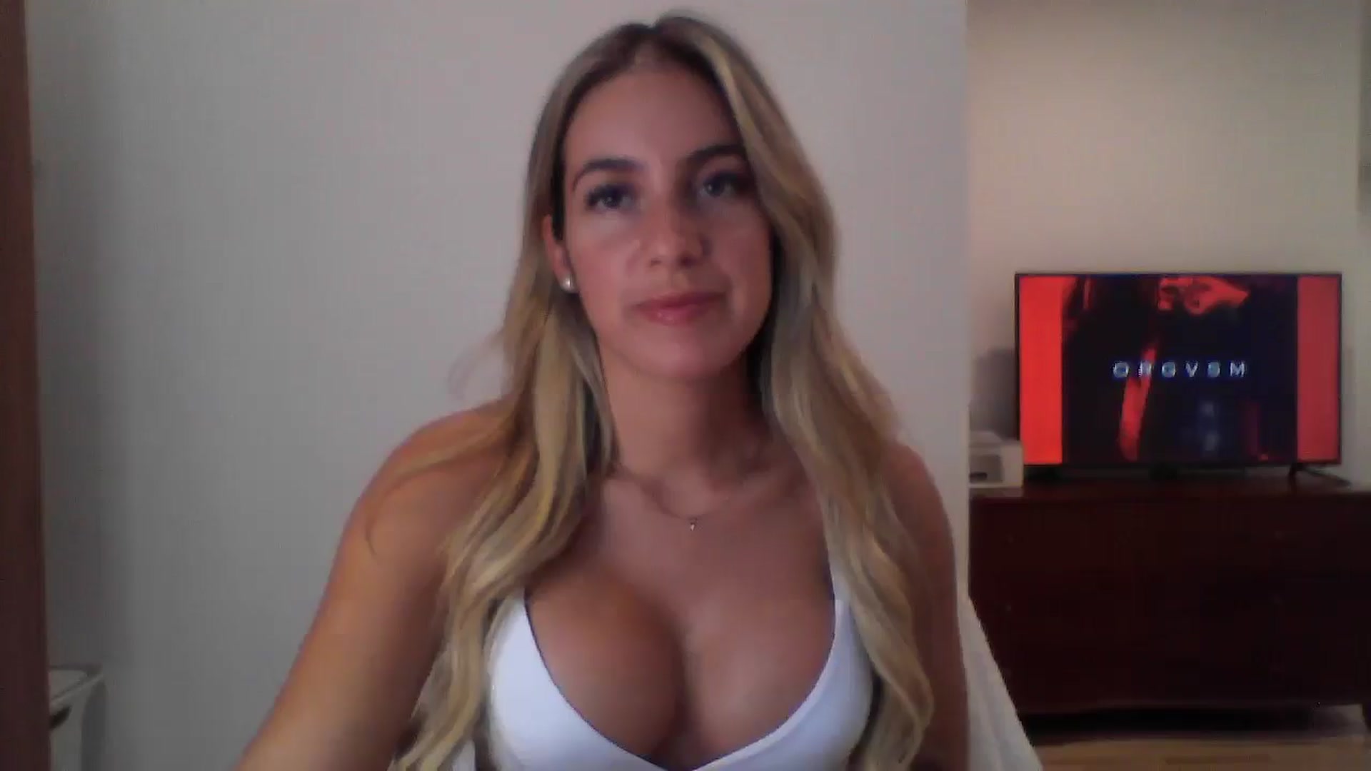 Gallery image thumbnail from MissDelphine's myfreecams stream on, 08/18/2025, 16:20 image 19 of 20