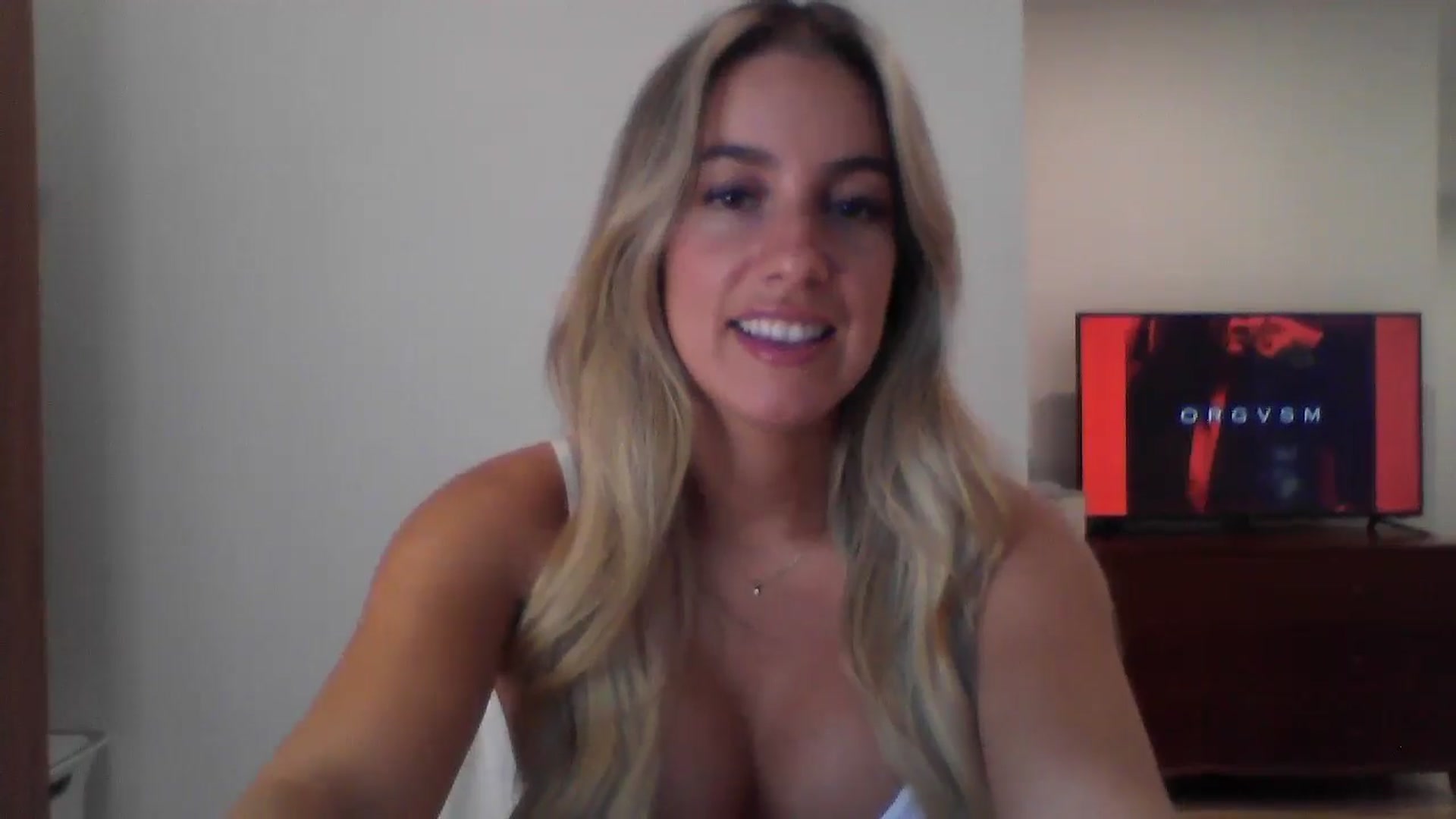 Gallery image thumbnail from MissDelphine's myfreecams stream on, 08/18/2025, 16:20 image 2 of 20