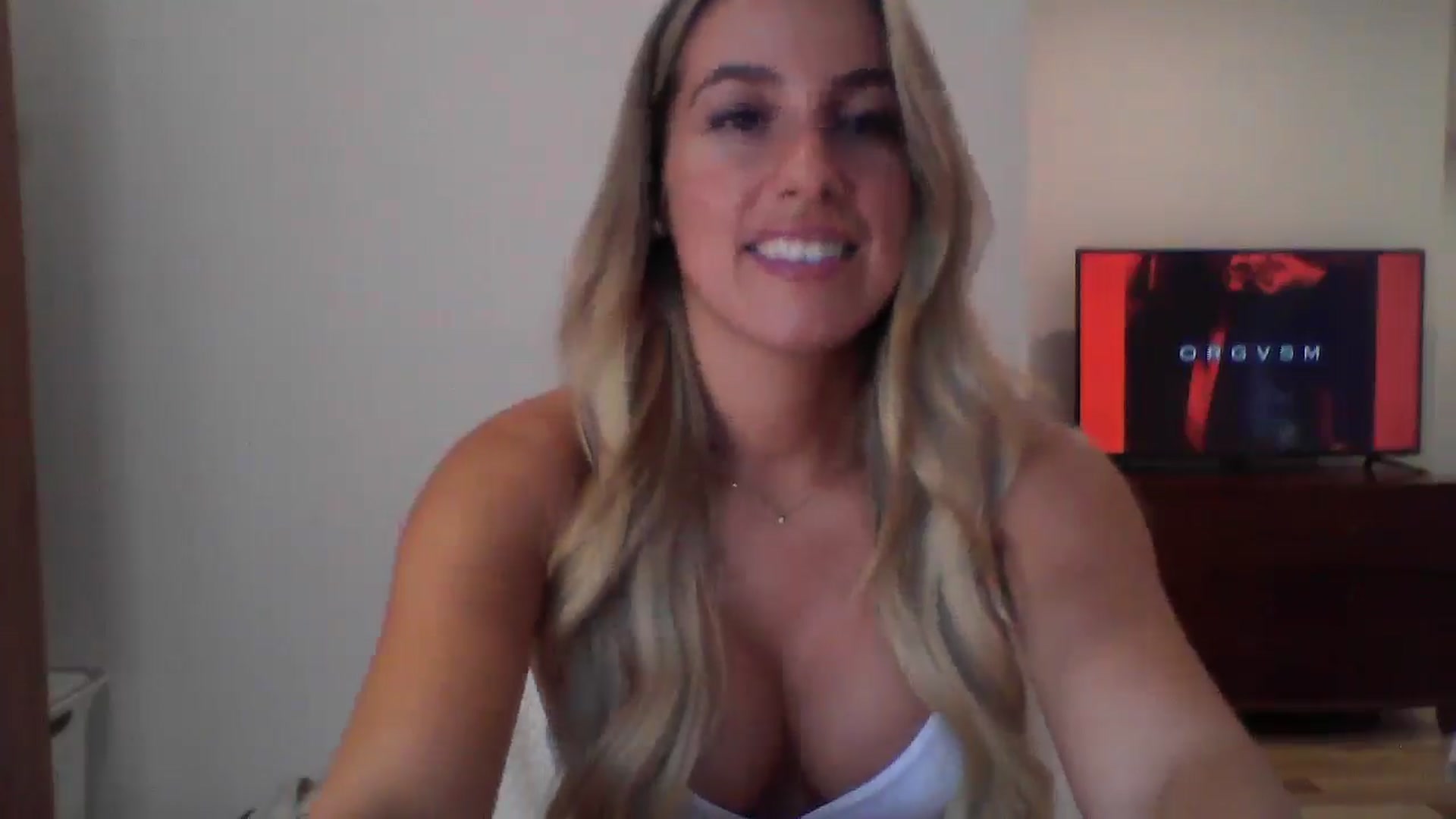 Gallery image thumbnail from MissDelphine's myfreecams stream on, 08/18/2025, 17:45 image 3 of 20