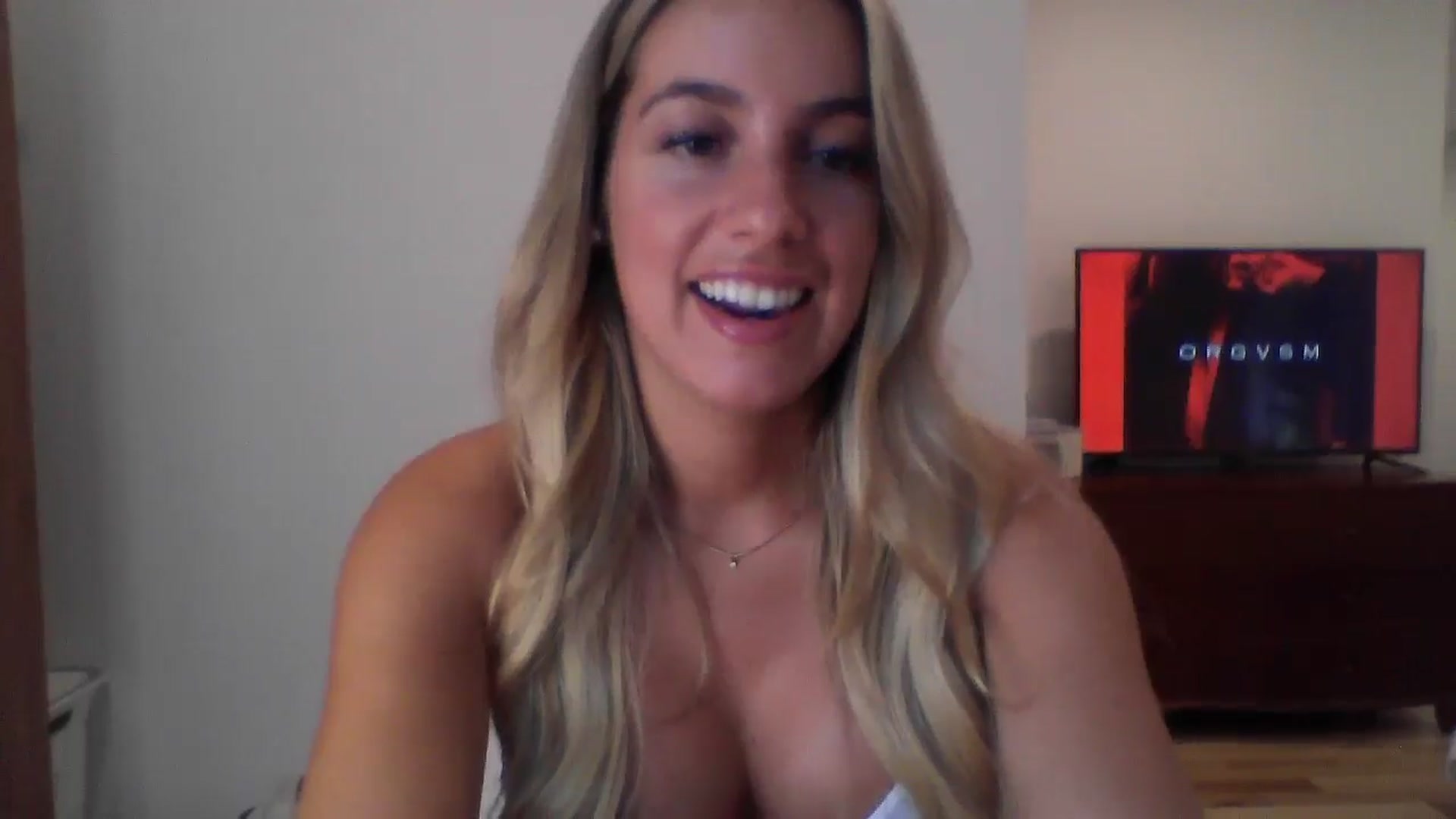 Gallery image thumbnail from MissDelphine's myfreecams stream on, 08/18/2025, 17:45 image 2 of 20