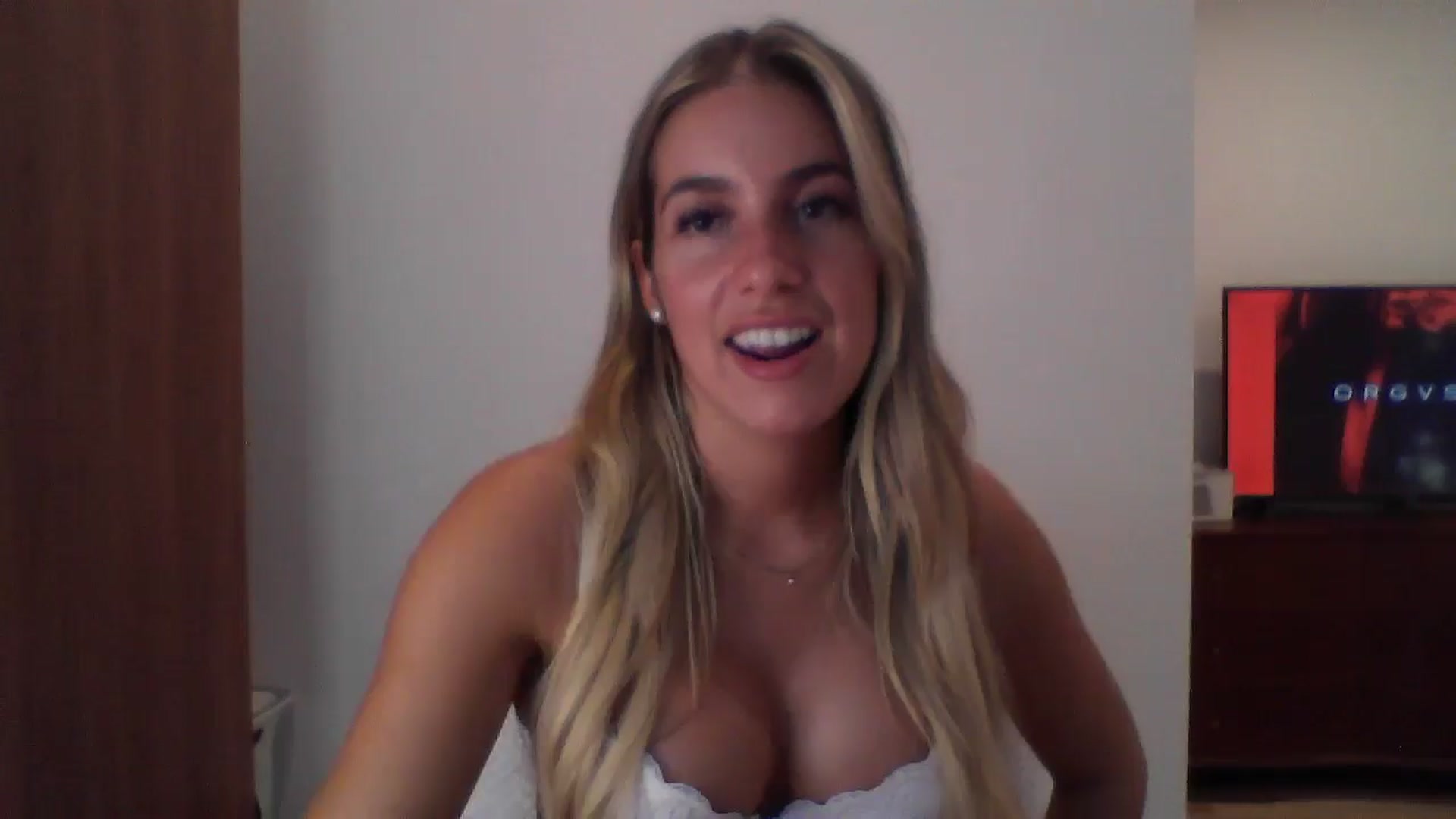 Gallery image thumbnail from MissDelphine's myfreecams stream on, 08/21/2025, 18:06 image 8 of 20