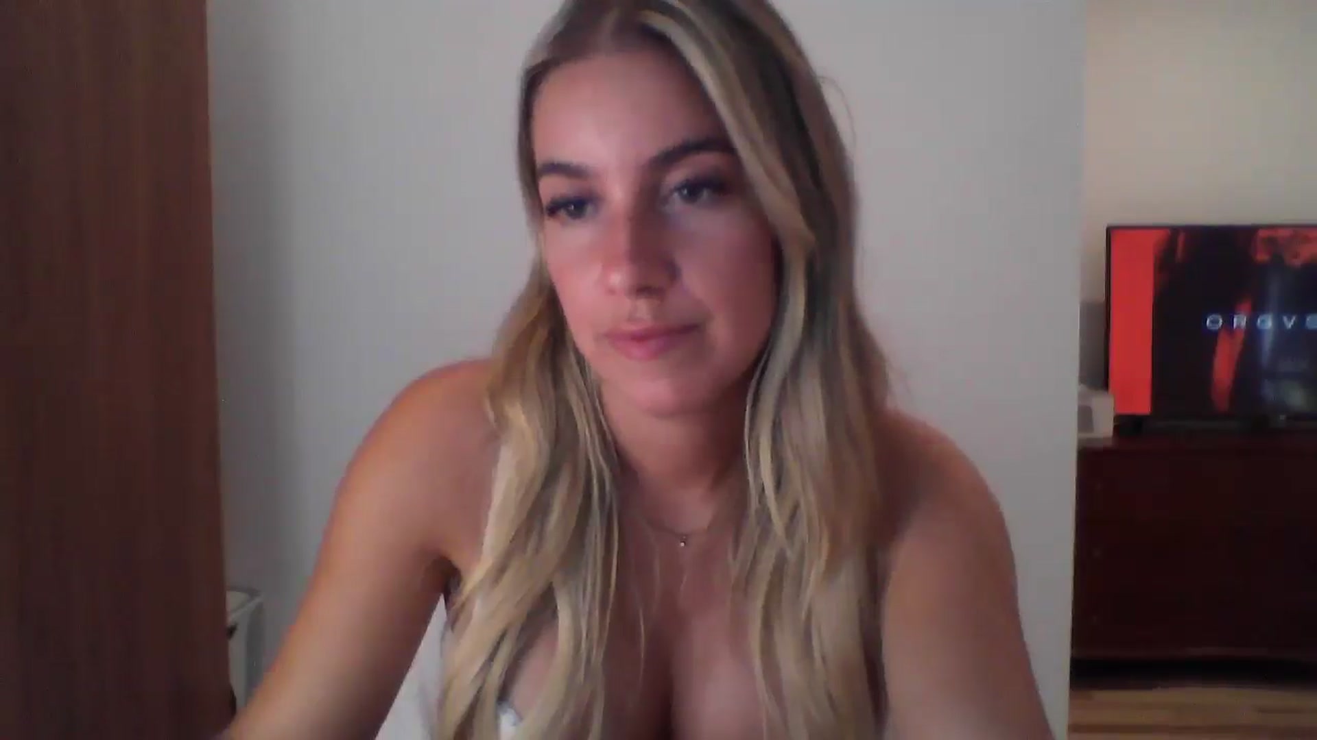 Gallery image thumbnail from MissDelphine's myfreecams stream on, 08/21/2025, 18:06 image 17 of 20