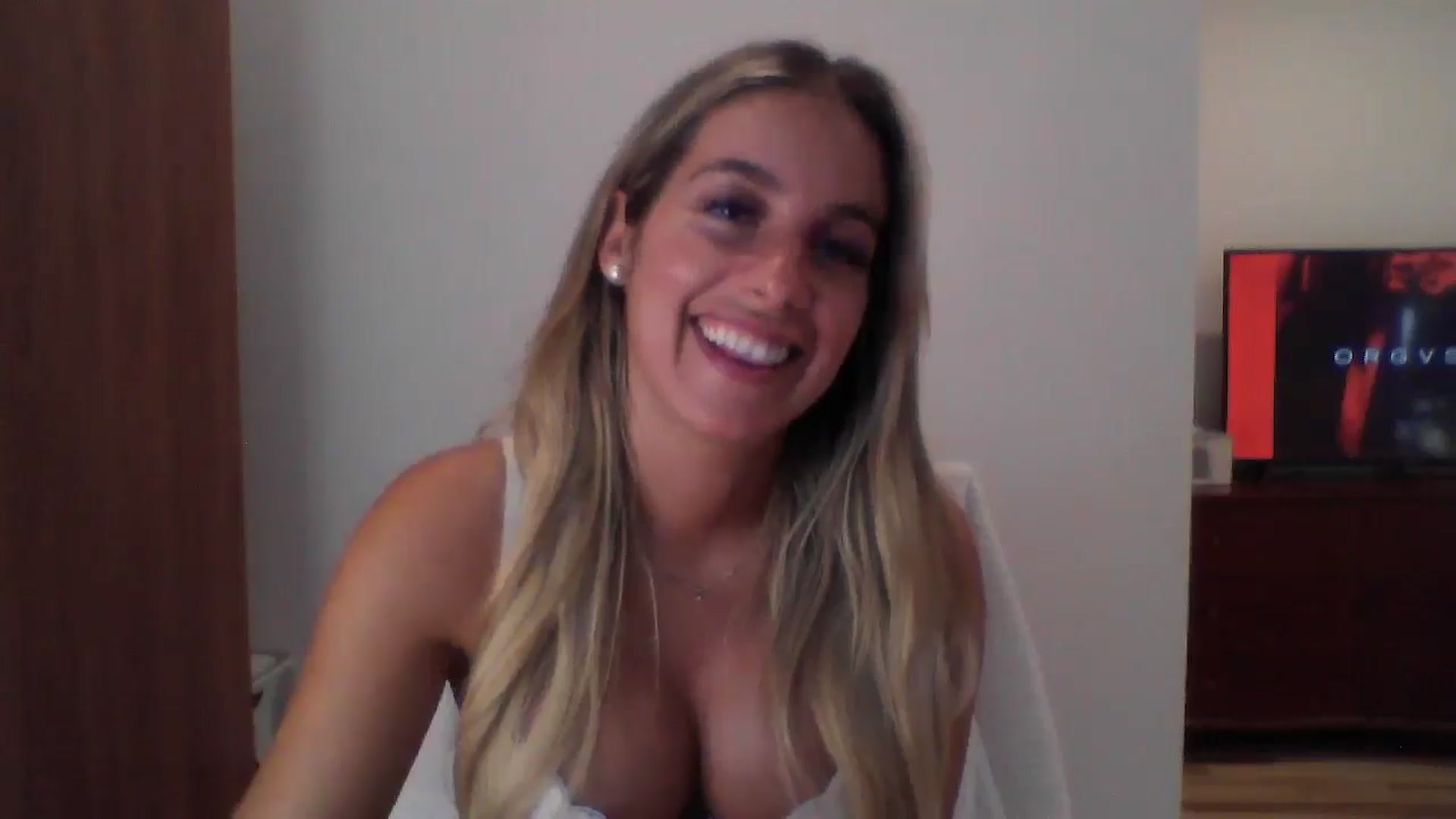 Gallery image thumbnail from MissDelphine's myfreecams stream on, 08/21/2025, 18:06 image 14 of 20
