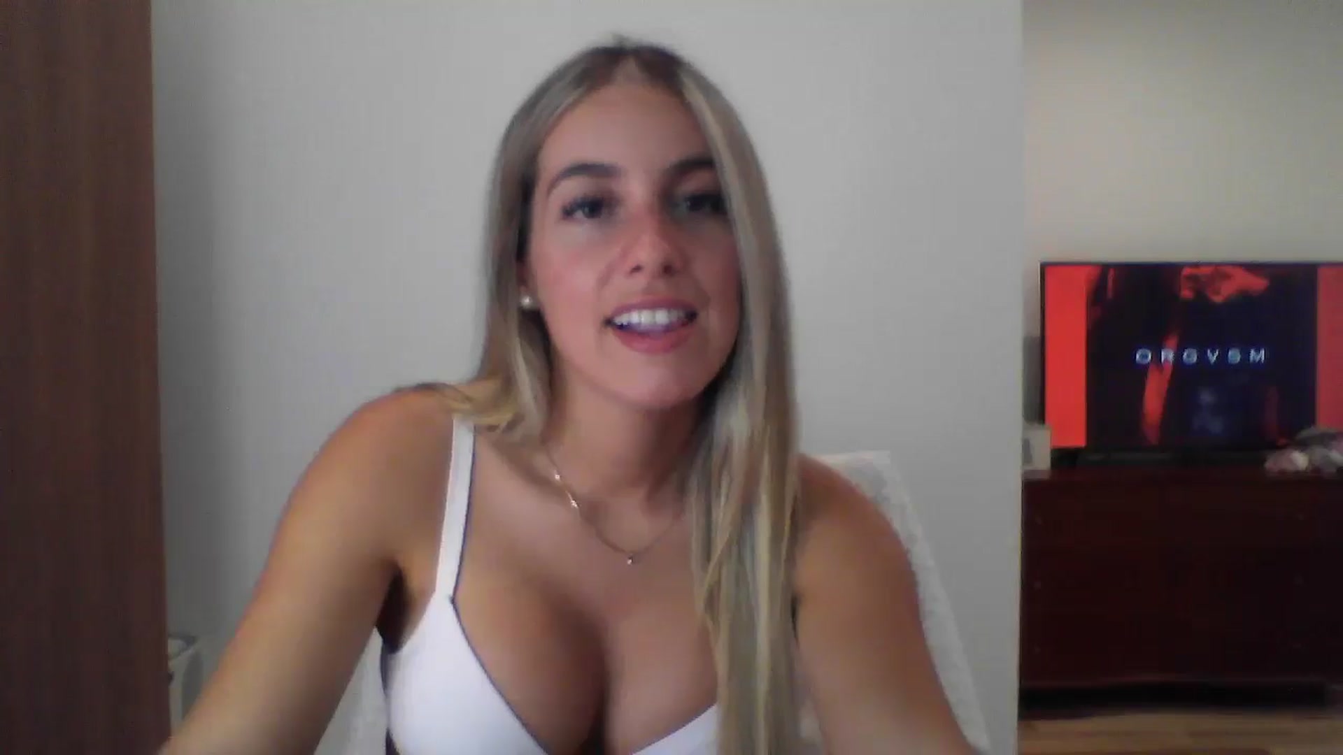 Gallery image thumbnail from MissDelphine's myfreecams stream on, 08/22/2025, 14:13 image 8 of 20