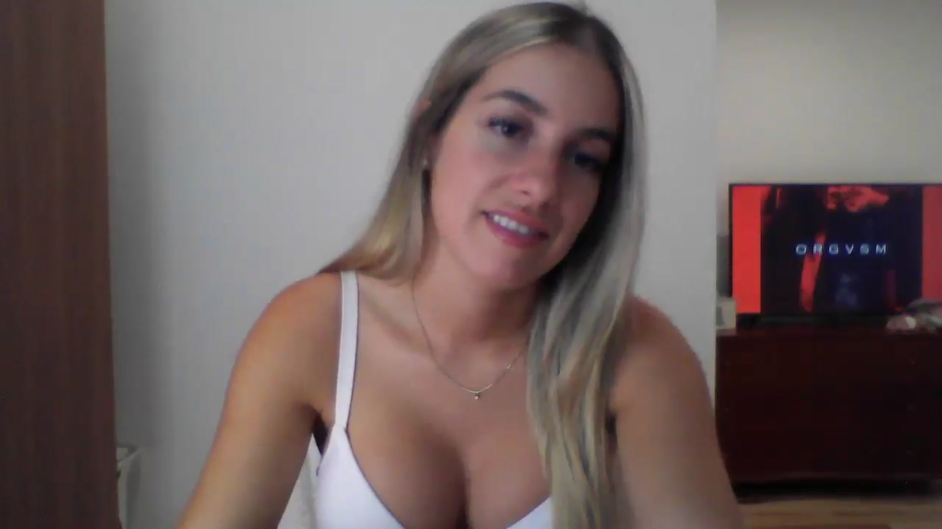 Gallery image thumbnail from MissDelphine's myfreecams stream on, 08/22/2025, 14:13 image 12 of 20