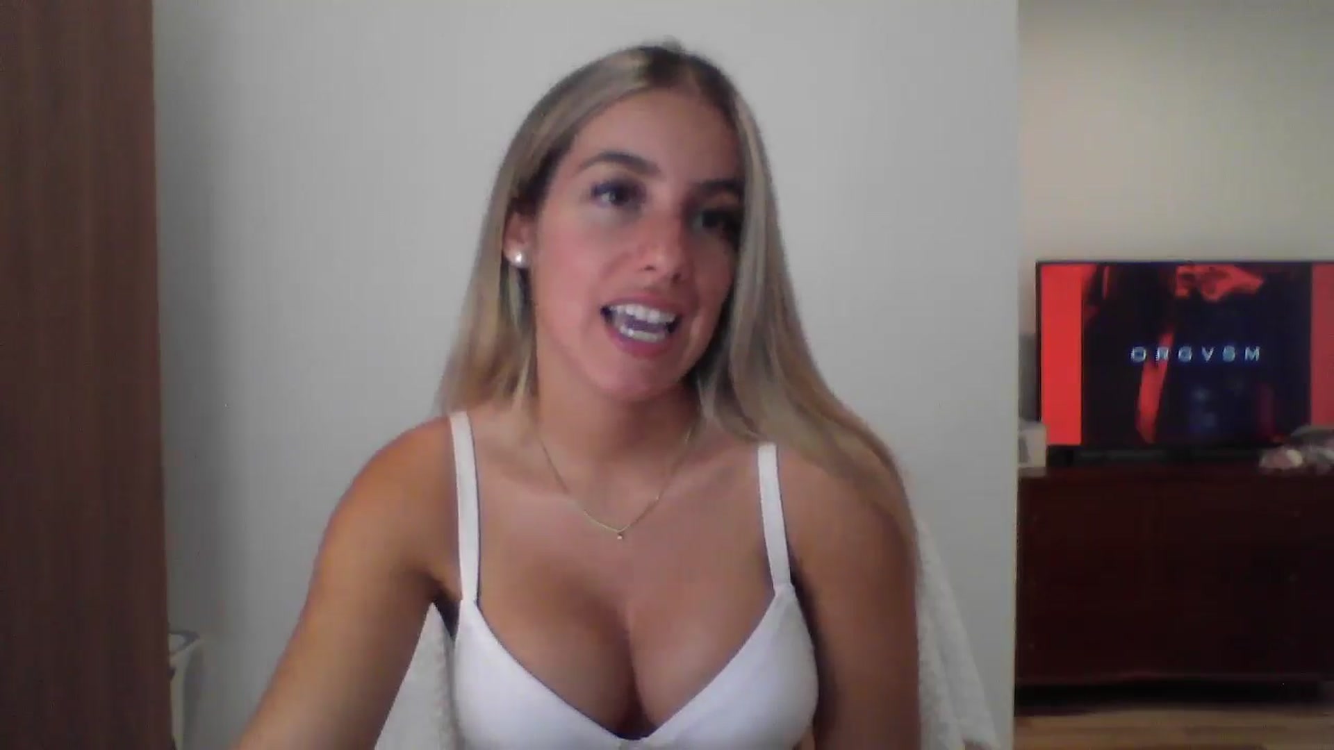Gallery image thumbnail from MissDelphine's myfreecams stream on, 08/22/2025, 14:13 image 2 of 20