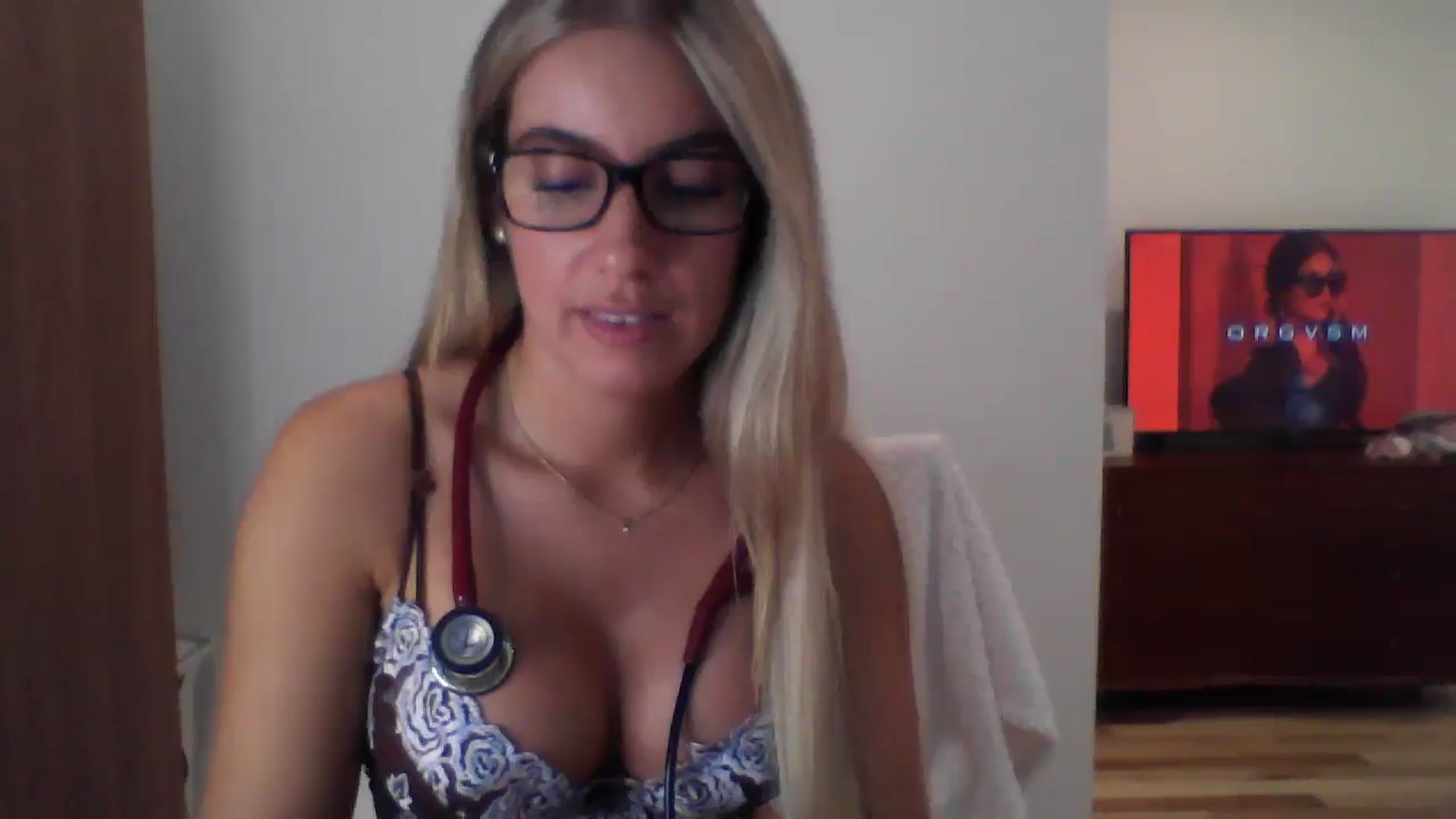 Gallery image thumbnail from MissDelphine's myfreecams stream on, 08/22/2025, 15:13 image 15 of 20