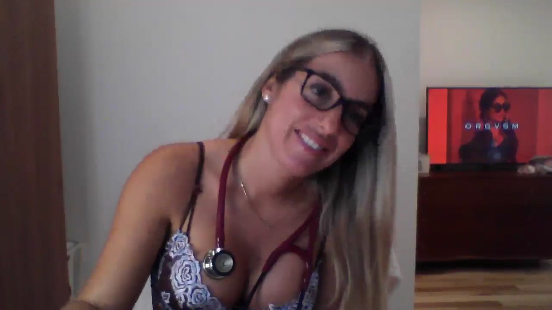Gallery image thumbnail from MissDelphine's myfreecams stream on, 08/22/2025, 15:13 image 17 of 20