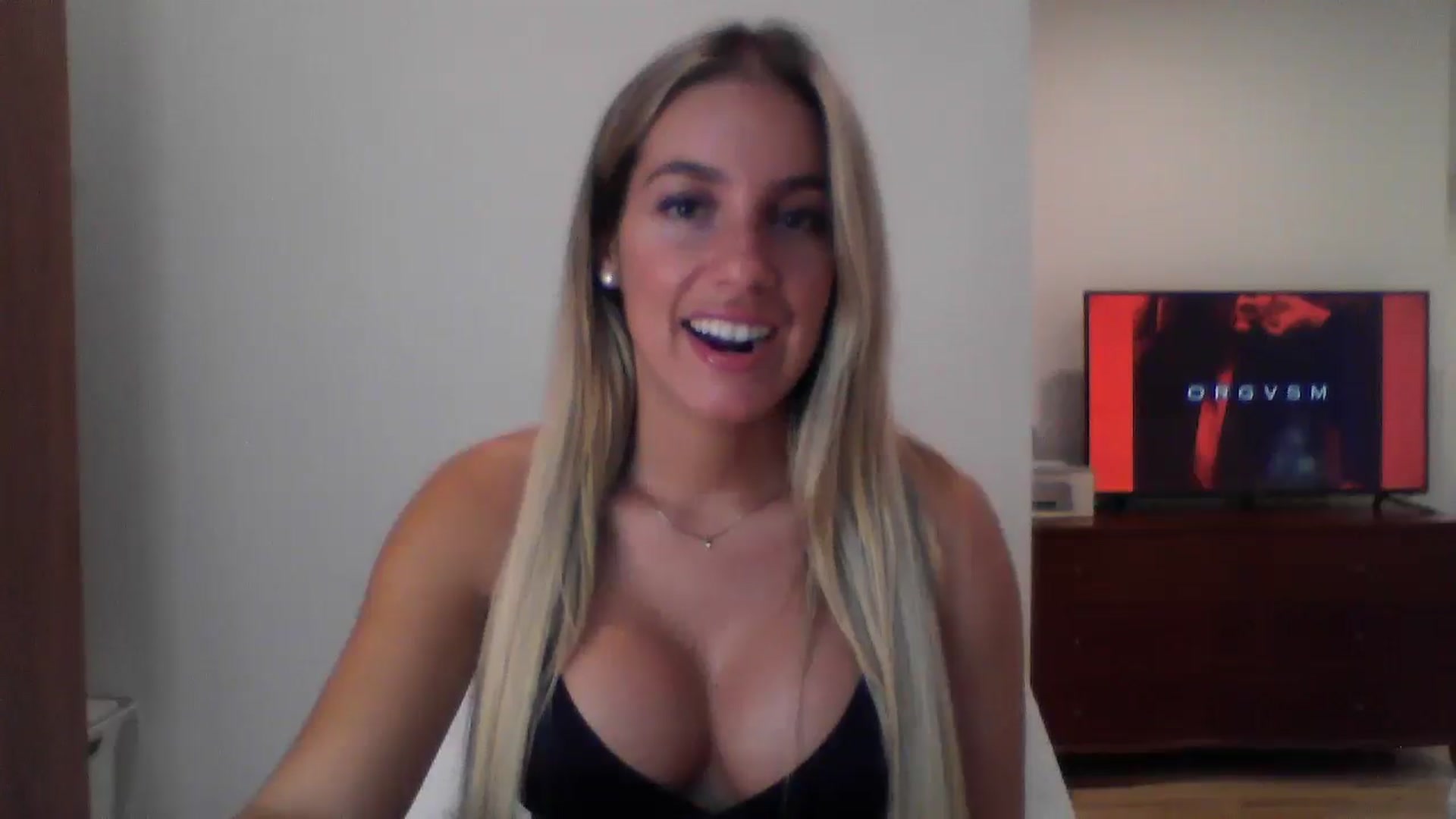 Gallery image thumbnail from MissDelphine's myfreecams stream on, 08/27/2025, 17:37 image 2 of 20