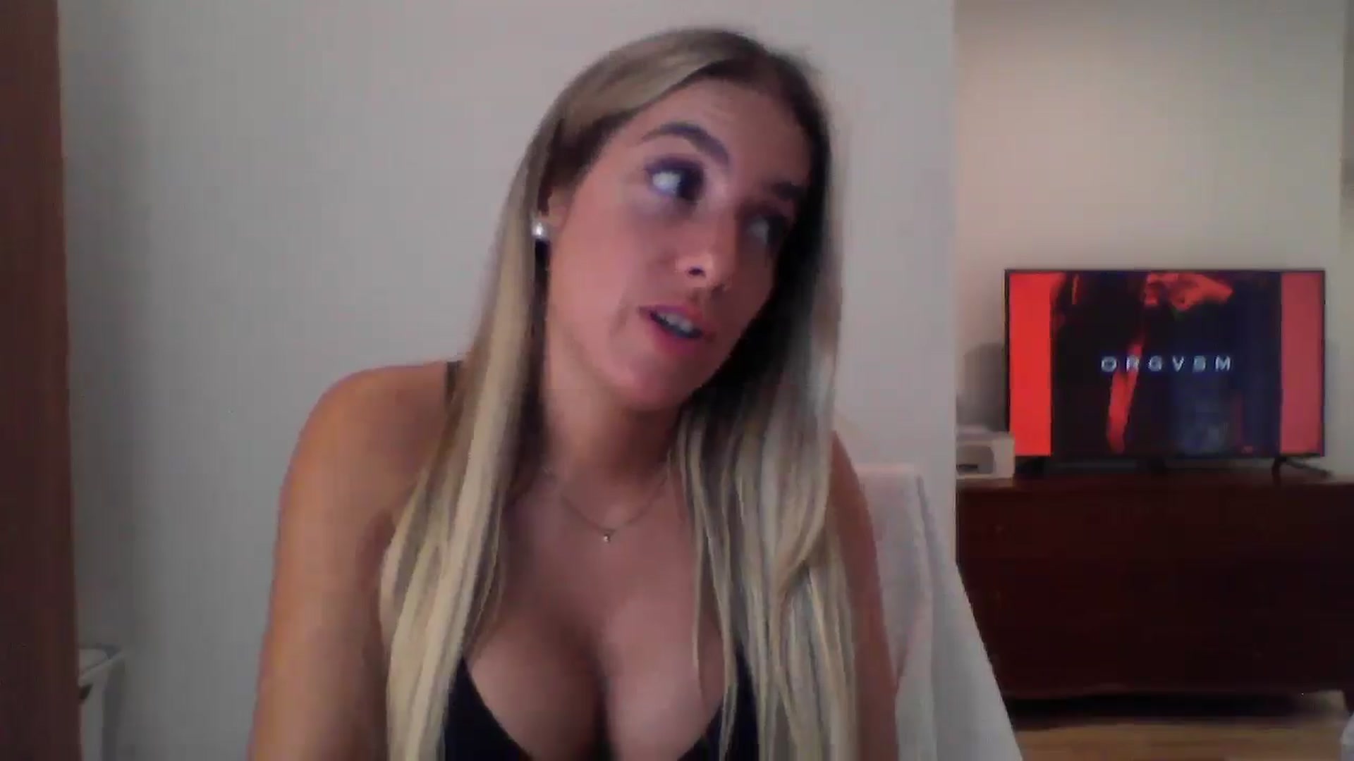 Gallery image thumbnail from MissDelphine's myfreecams stream on, 08/27/2025, 17:37 image 8 of 20