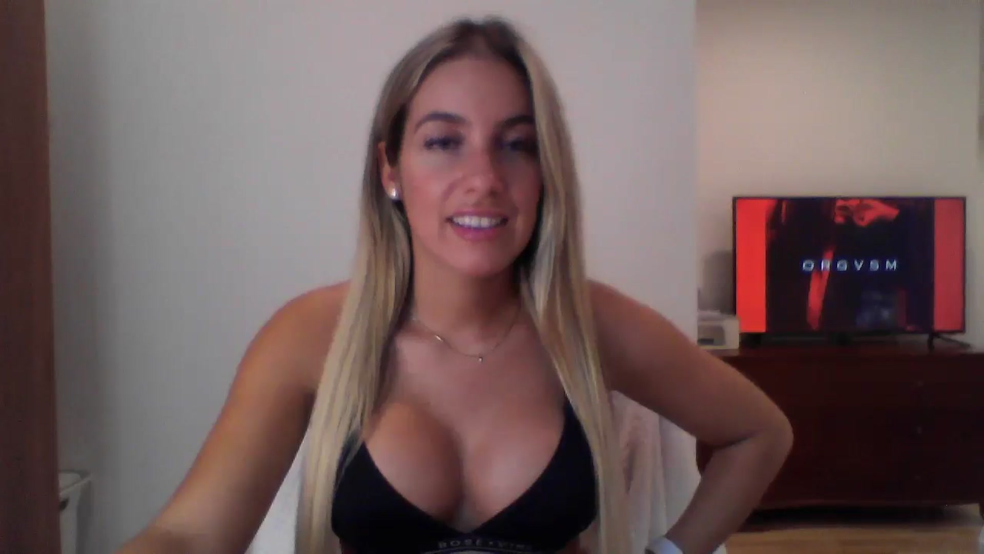 Gallery image thumbnail from MissDelphine's myfreecams stream on, 08/27/2025, 17:37 image 3 of 20