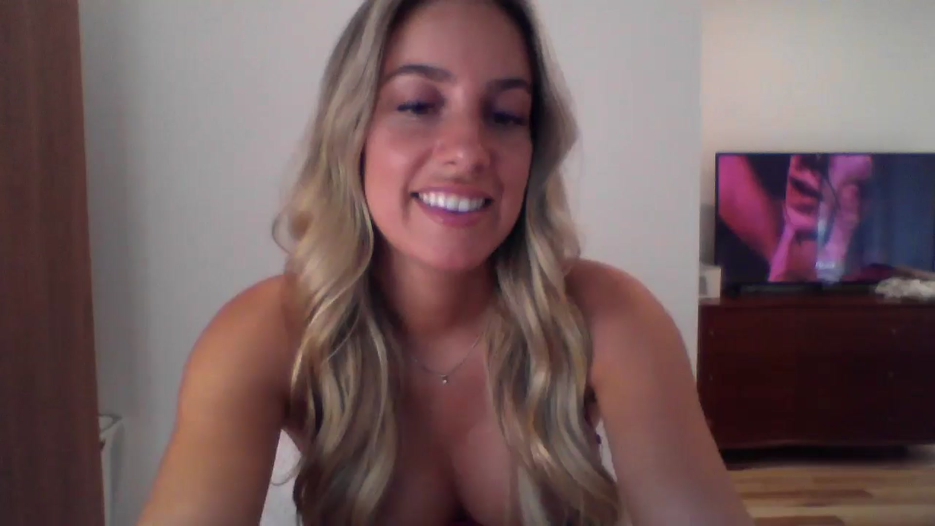 Gallery image thumbnail from MissDelphine's myfreecams stream on, 09/03/2025, 17:34 image 1 of 20