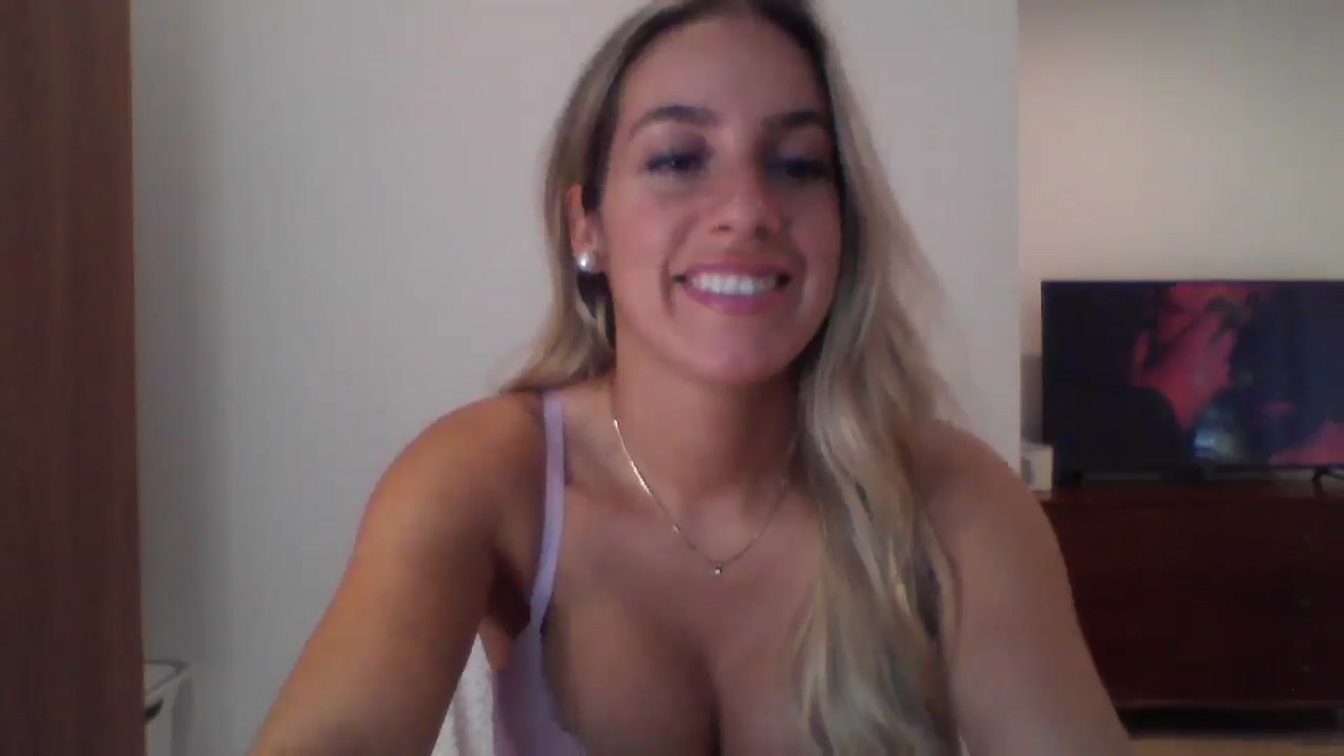 Gallery image thumbnail from MissDelphine's myfreecams stream on, 09/10/2025, 17:21 image 15 of 20