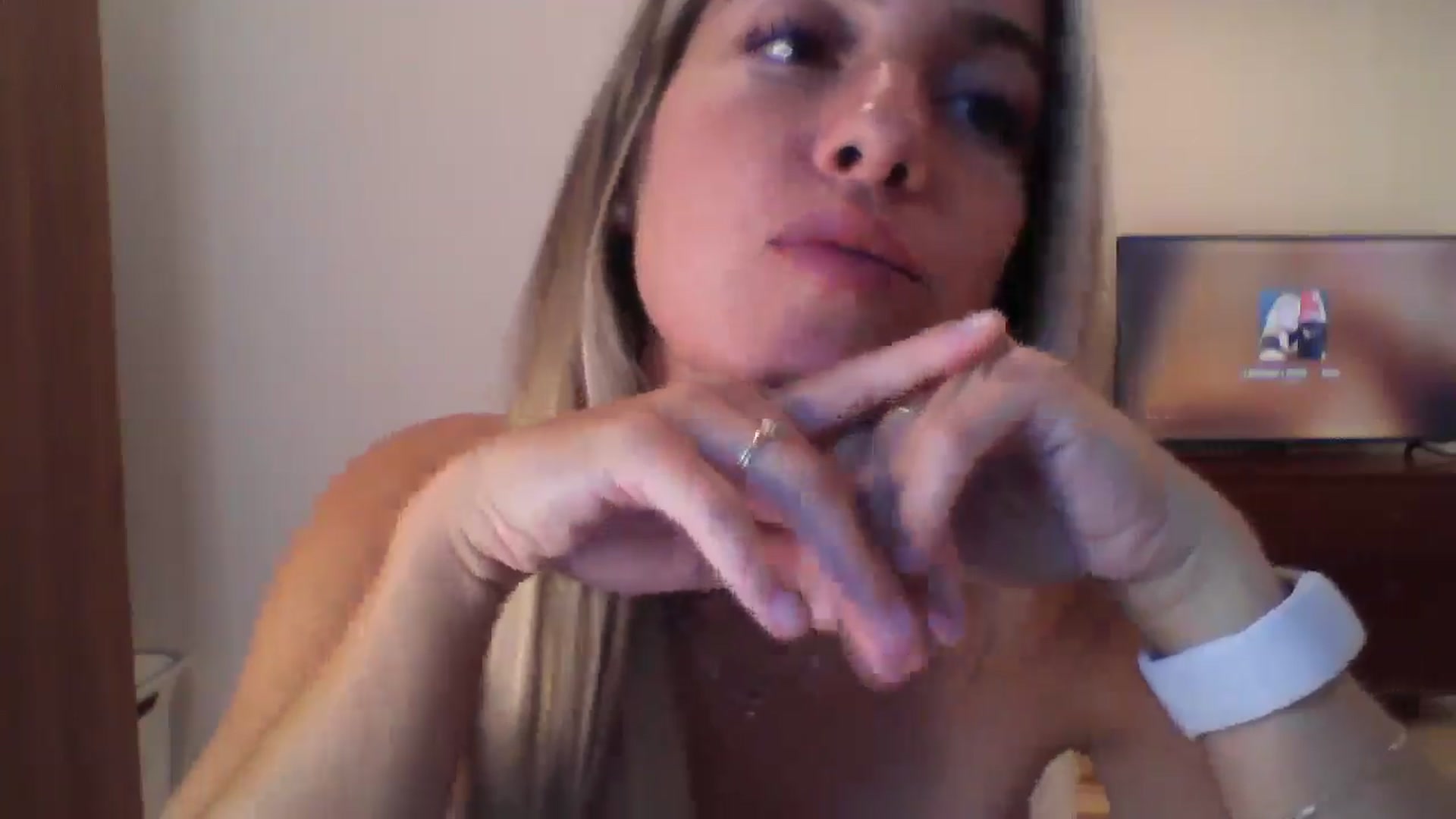 Gallery image thumbnail from MissDelphine's myfreecams stream on, 09/12/2025, 12:52 image 16 of 20