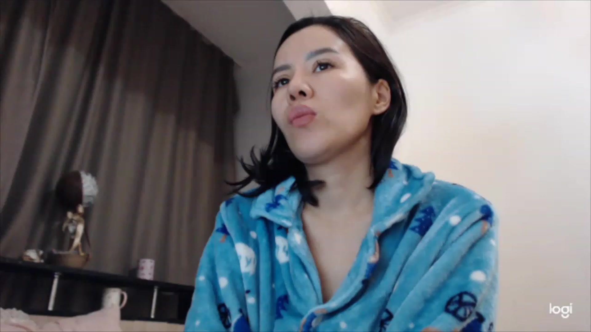 Gallery image thumbnail from MissDia_'s myfreecams stream on, 03/18/2023, 15:14 image 12 of 20