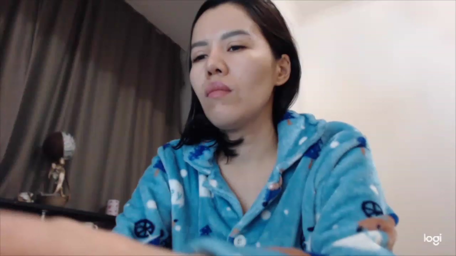 Gallery image thumbnail from MissDia_'s myfreecams stream on, 03/18/2023, 15:14 image 6 of 20