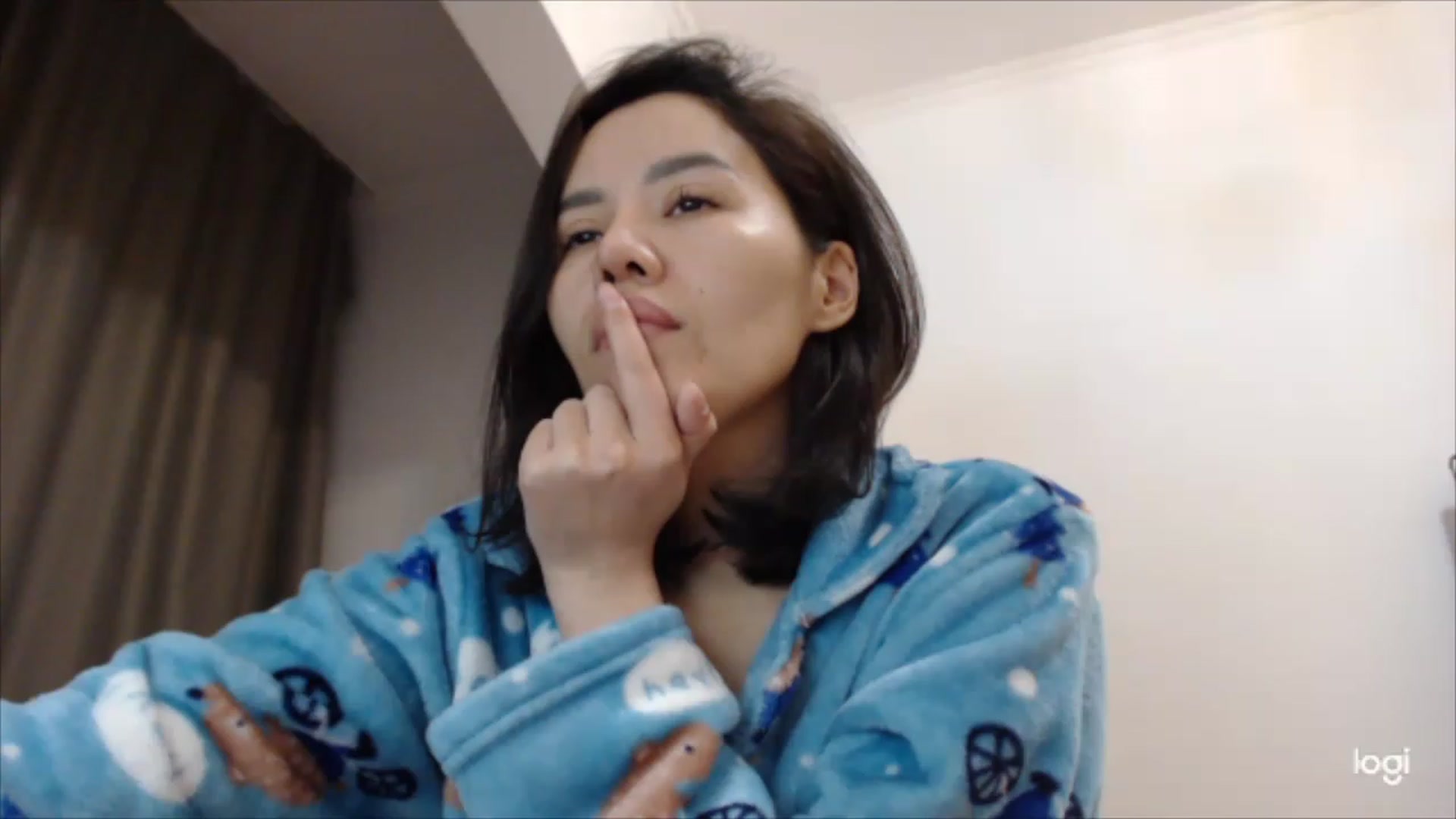 Gallery image thumbnail from MissDia_'s myfreecams stream on, 04/09/2023, 21:35 image 16 of 20