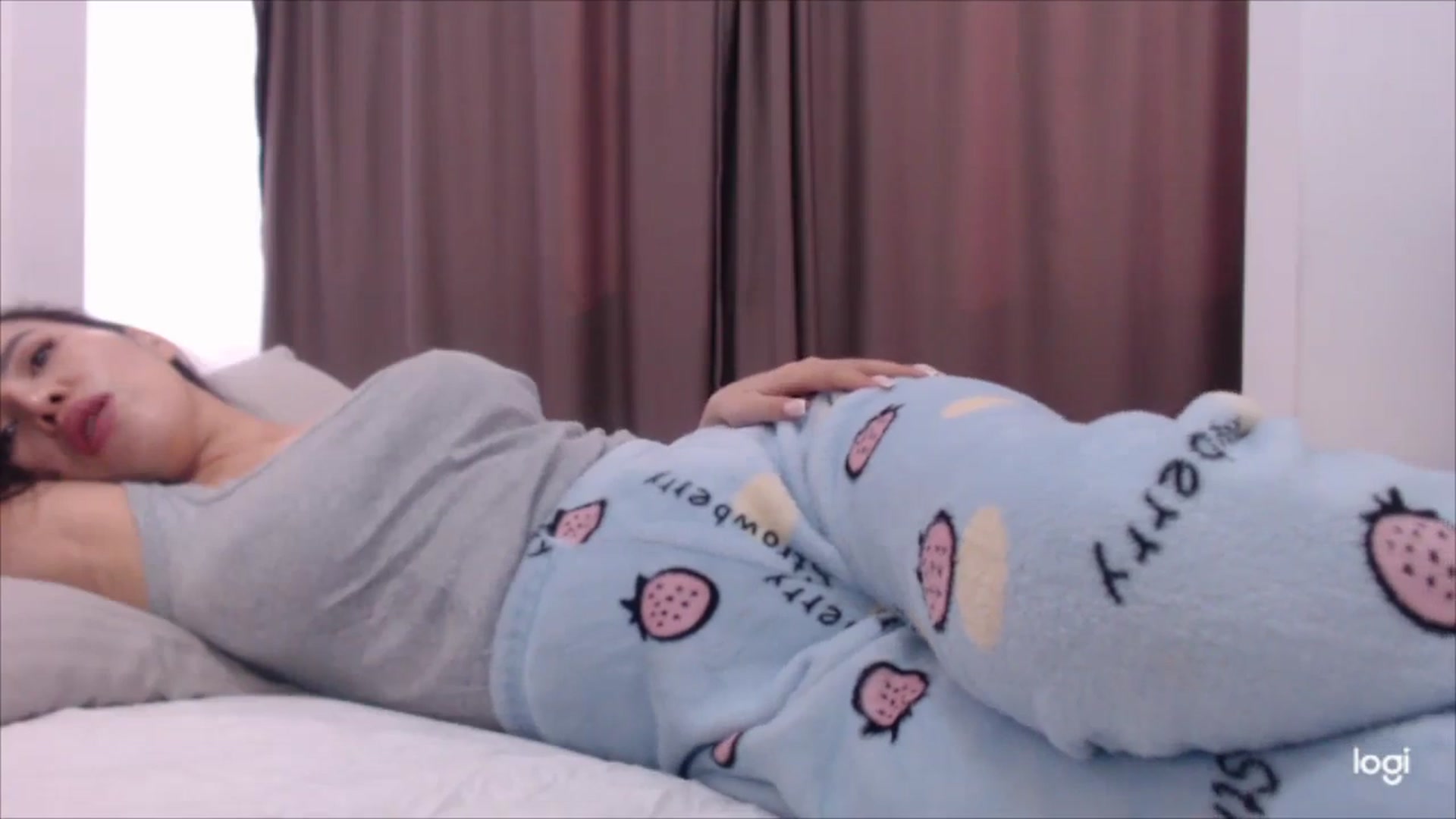 Gallery image thumbnail from MissDia_'s myfreecams stream on, 01/03/2024, 09:29 image 17 of 20