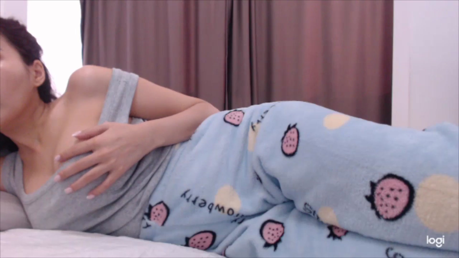 Gallery image thumbnail from MissDia_'s myfreecams stream on, 01/03/2024, 09:29 image 10 of 20