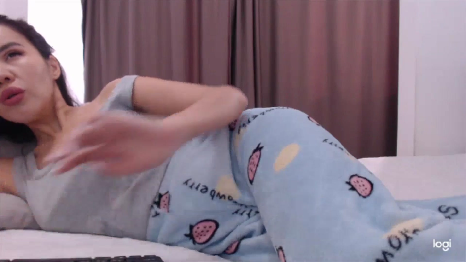 Gallery image thumbnail from MissDia_'s myfreecams stream on, 01/03/2024, 09:29 image 6 of 20