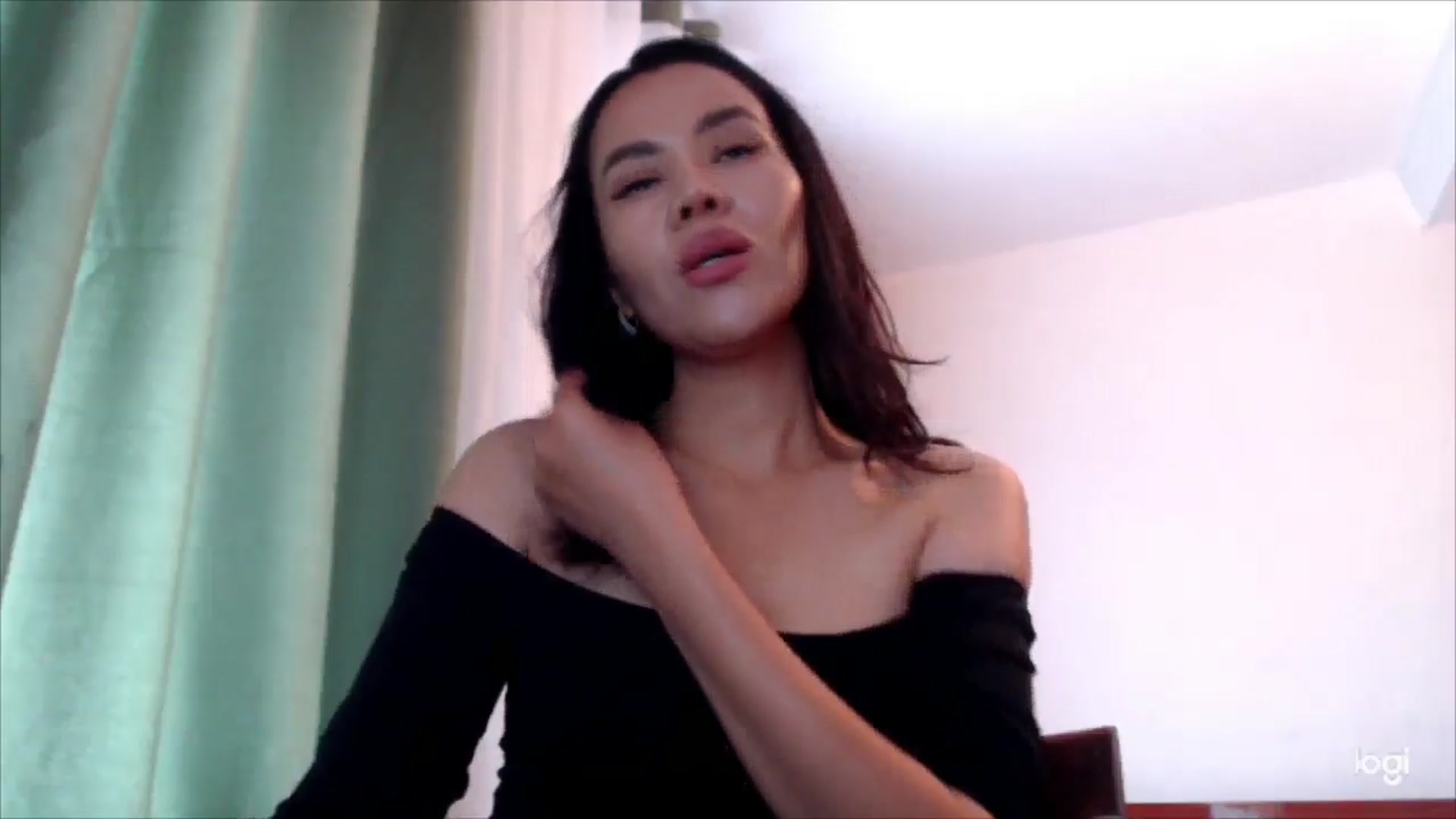 Gallery image thumbnail from MissDia_'s myfreecams stream on, 06/01/2025, 12:29 image 6 of 20