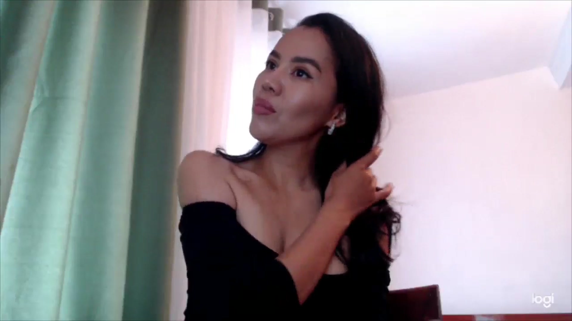 Gallery image thumbnail from MissDia_'s myfreecams stream on, 06/01/2025, 12:29 image 9 of 20