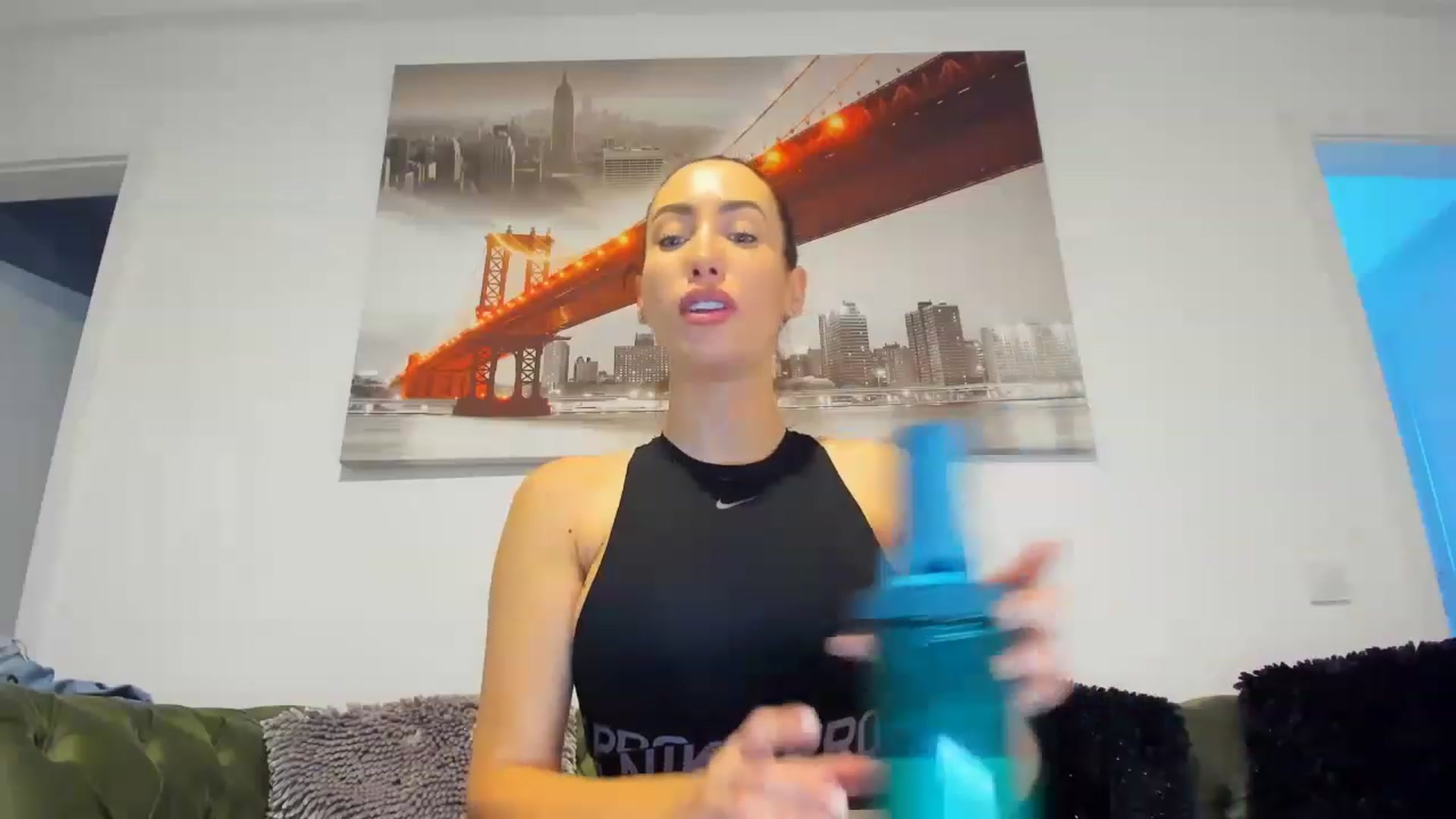 Gallery image thumbnail from MissDivine__'s myfreecams stream on, 01/25/2023, 11:39 image 10 of 20