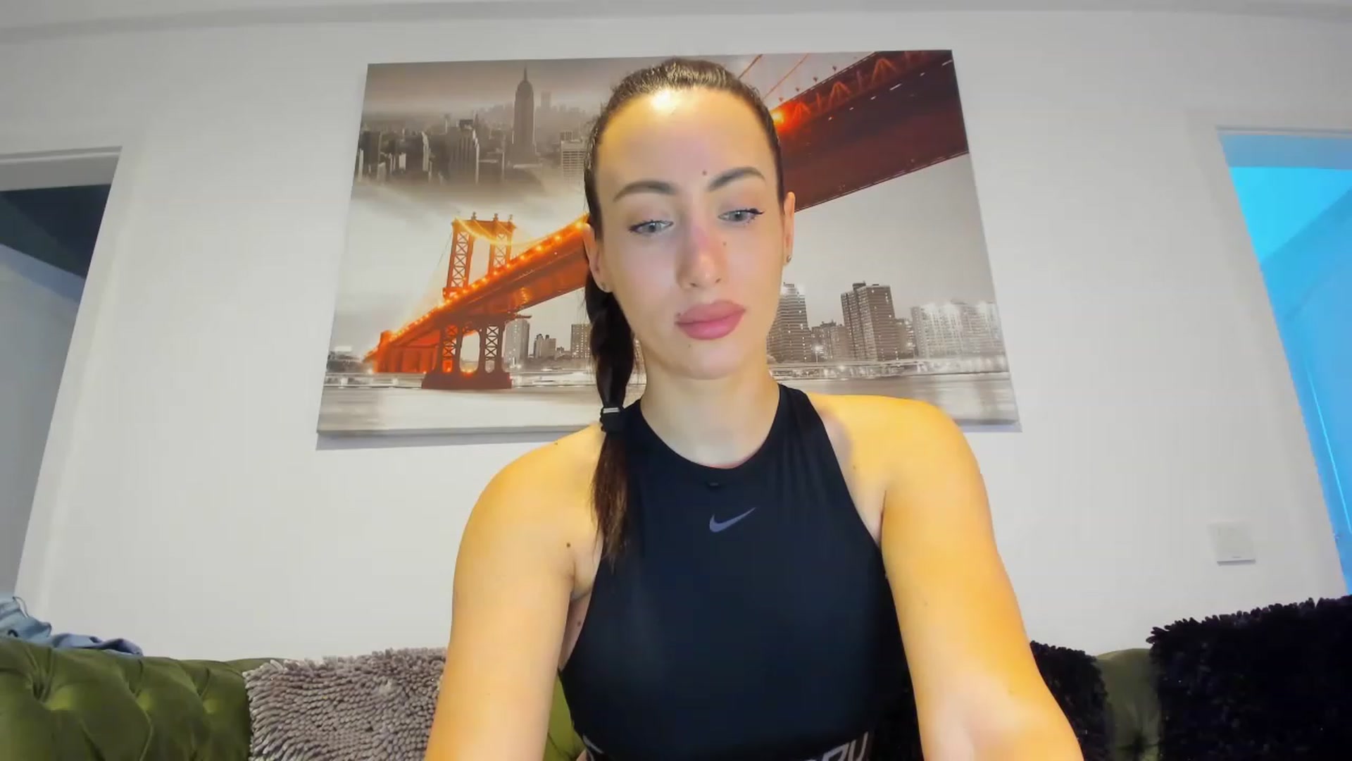 Gallery image thumbnail from MissDivine__'s myfreecams stream on, 01/25/2023, 11:39 image 11 of 20