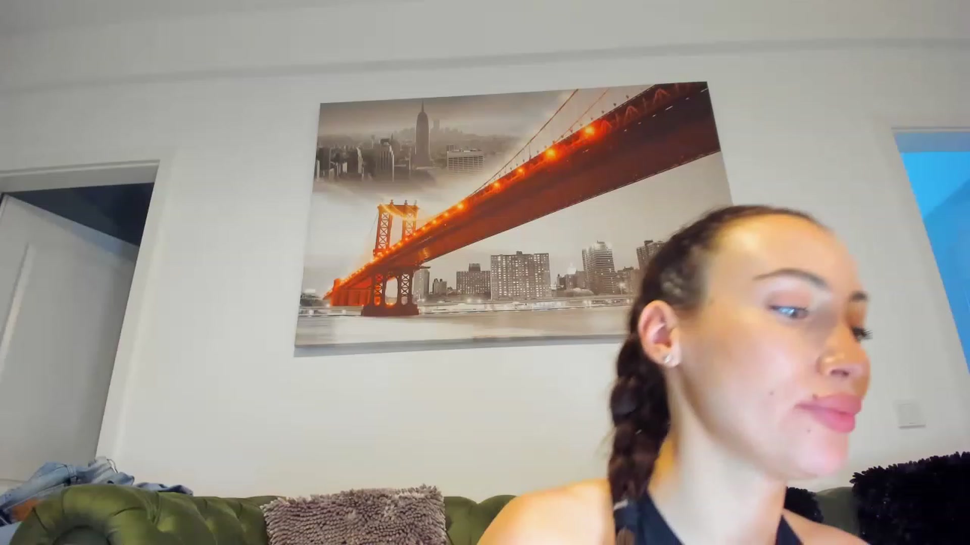 Gallery image thumbnail from MissDivine__'s myfreecams stream on, 01/25/2023, 12:44 image 5 of 20