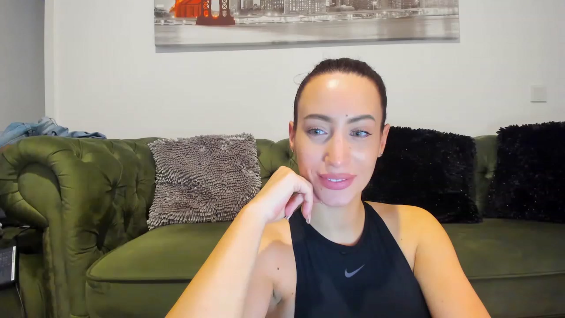 Gallery image thumbnail from MissDivine__'s myfreecams stream on, 01/25/2023, 12:44 image 18 of 20