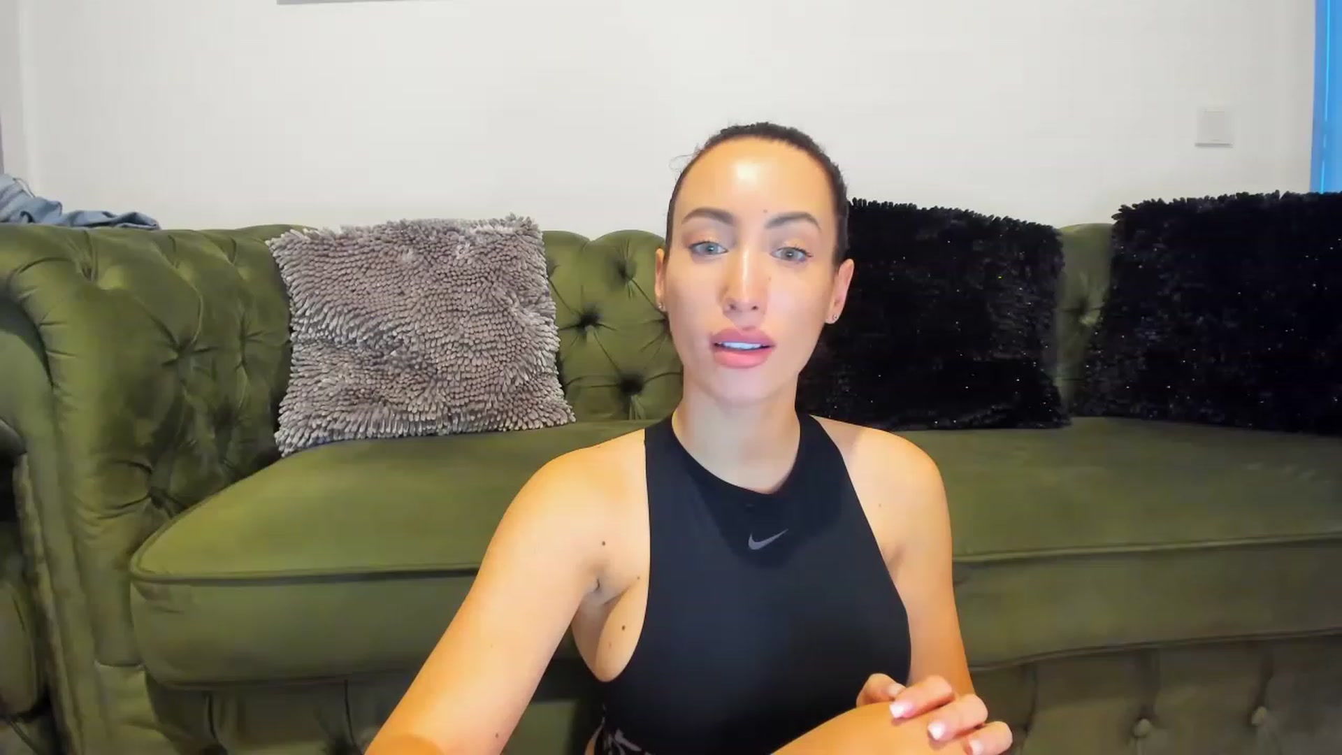 Gallery image thumbnail from MissDivine__'s myfreecams stream on, 01/25/2023, 13:48 image 4 of 20