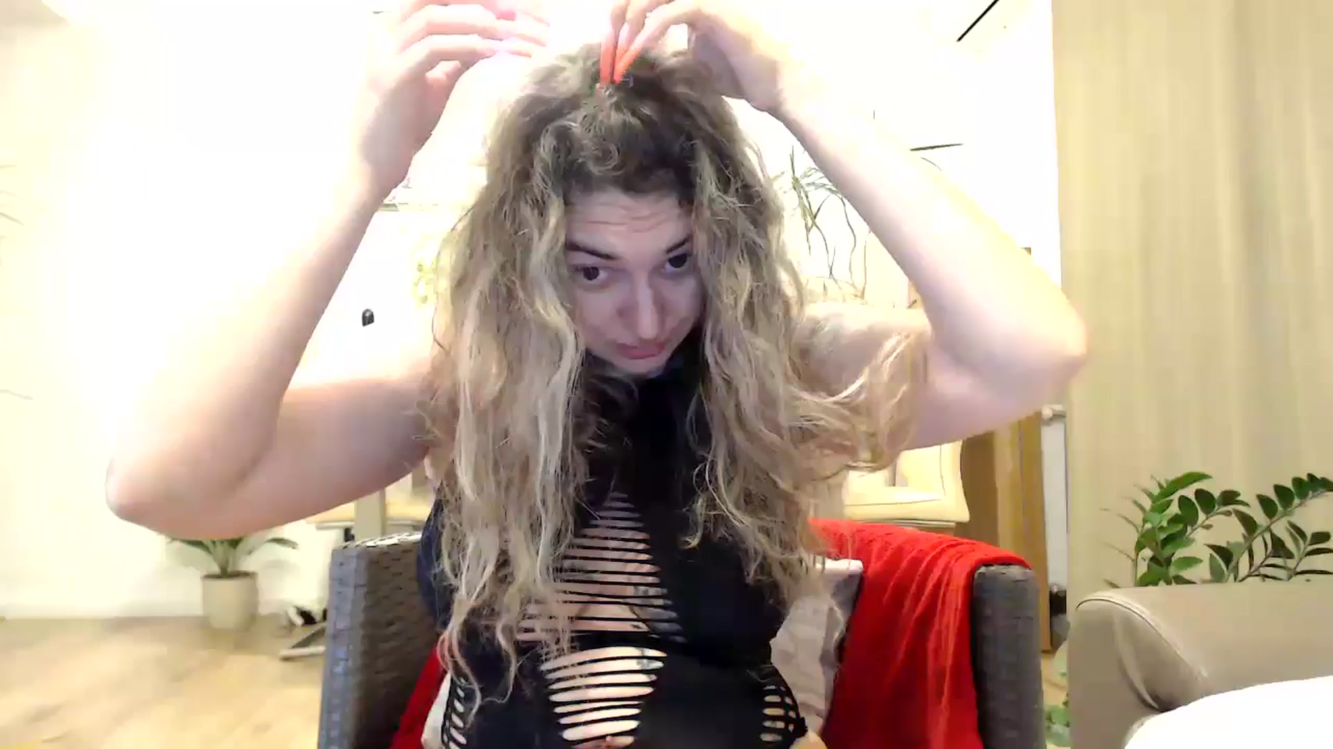 Gallery image thumbnail from MissDivinna's myfreecams stream on, 07/08/2024, 23:45 image 1 of 20