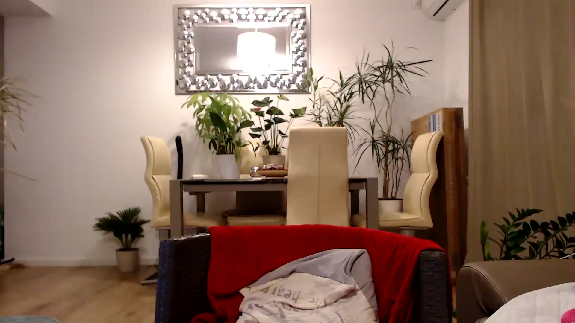 Gallery image thumbnail from MissDivinna's myfreecams stream on, 07/14/2024, 23:30 image 2 of 20