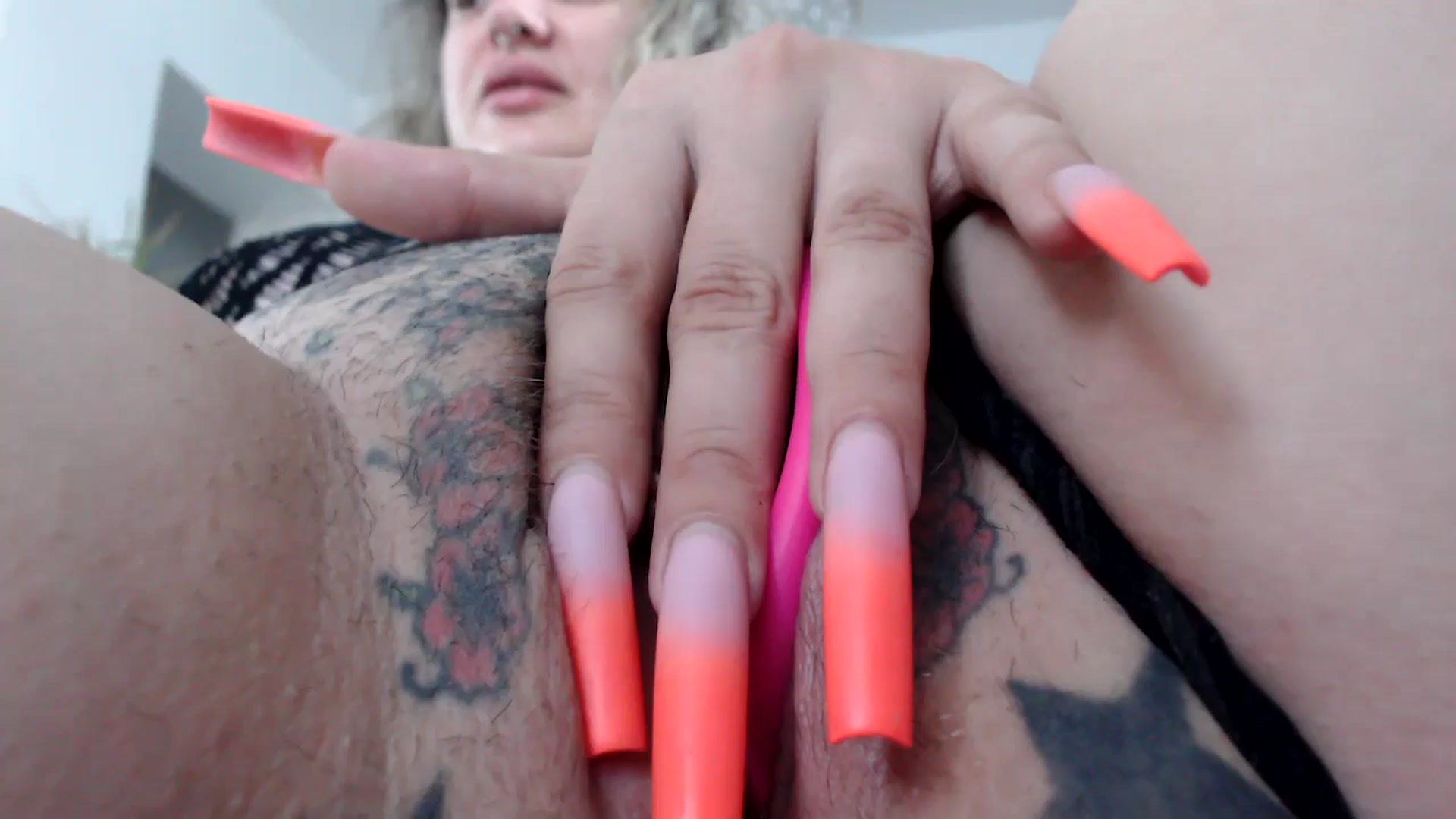 Gallery image thumbnail from MissDivinna's myfreecams stream on, 07/16/2024, 04:48 image 9 of 20