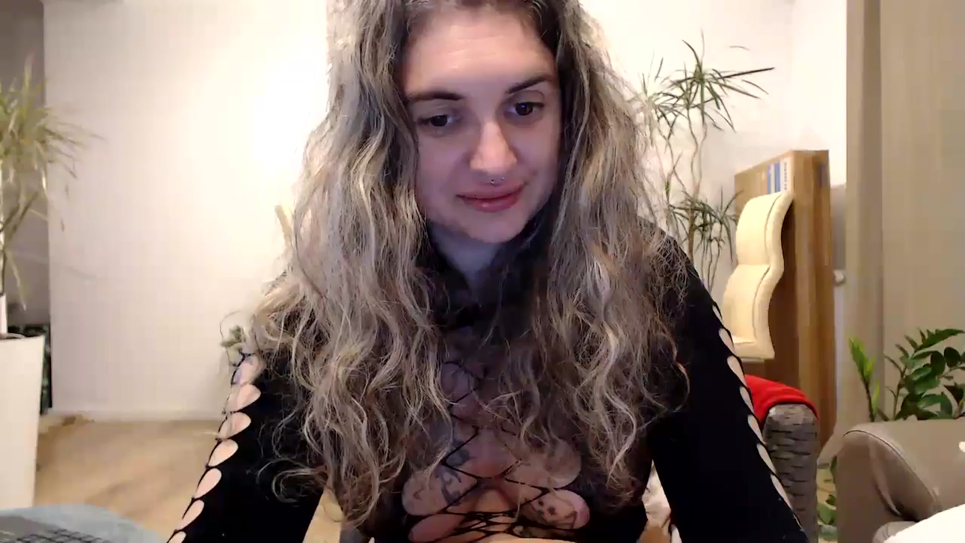 Gallery image thumbnail from MissDivinna's myfreecams stream on, 07/16/2024, 22:36 image 16 of 20