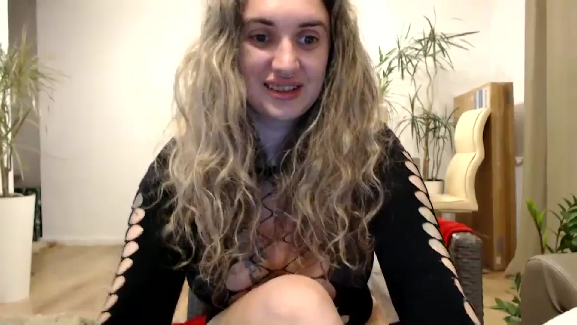Gallery image thumbnail from MissDivinna's myfreecams stream on, 07/16/2024, 22:36 image 3 of 20