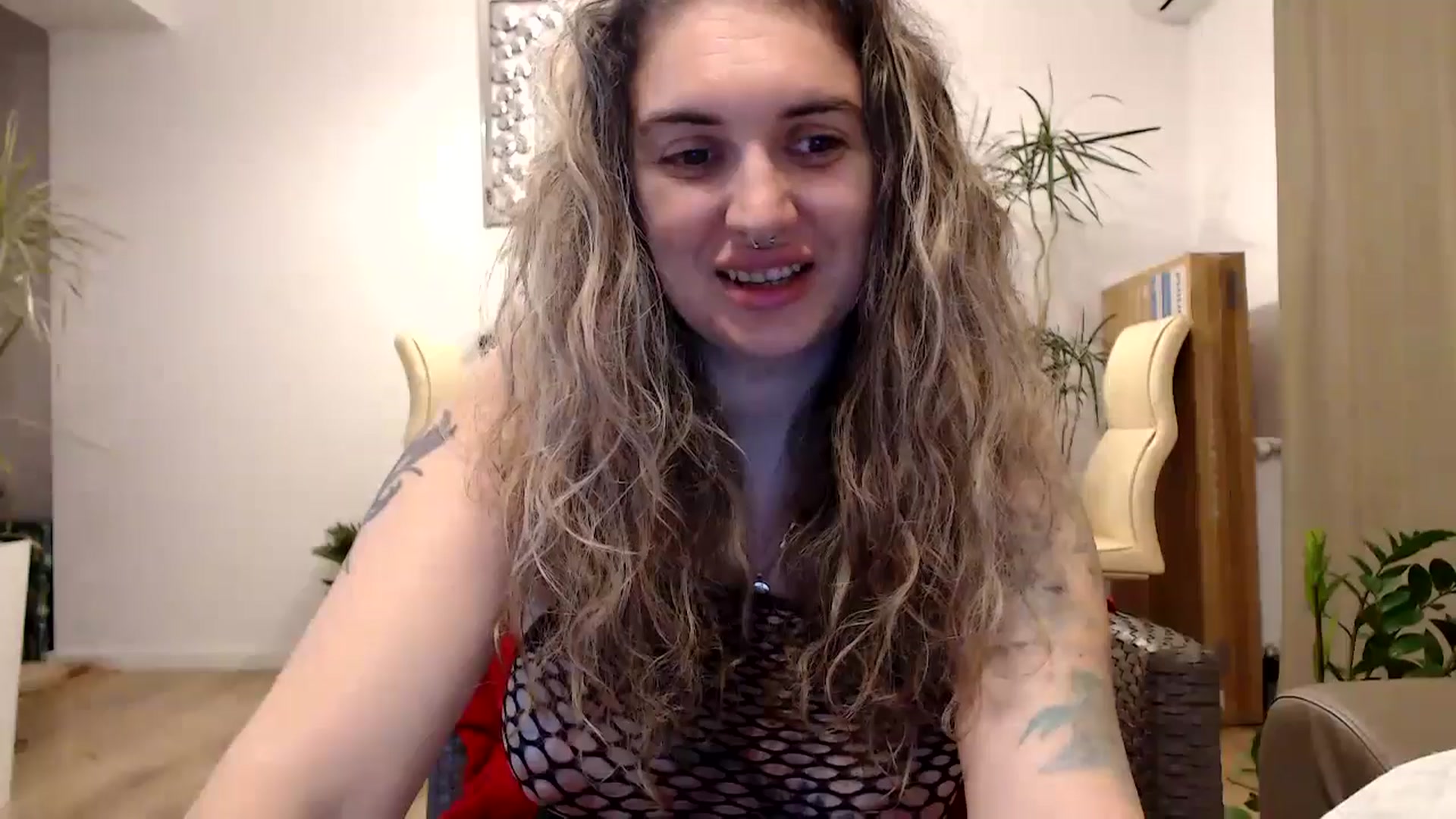 Gallery image thumbnail from MissDivinna's myfreecams stream on, 07/17/2024, 21:43 image 4 of 20
